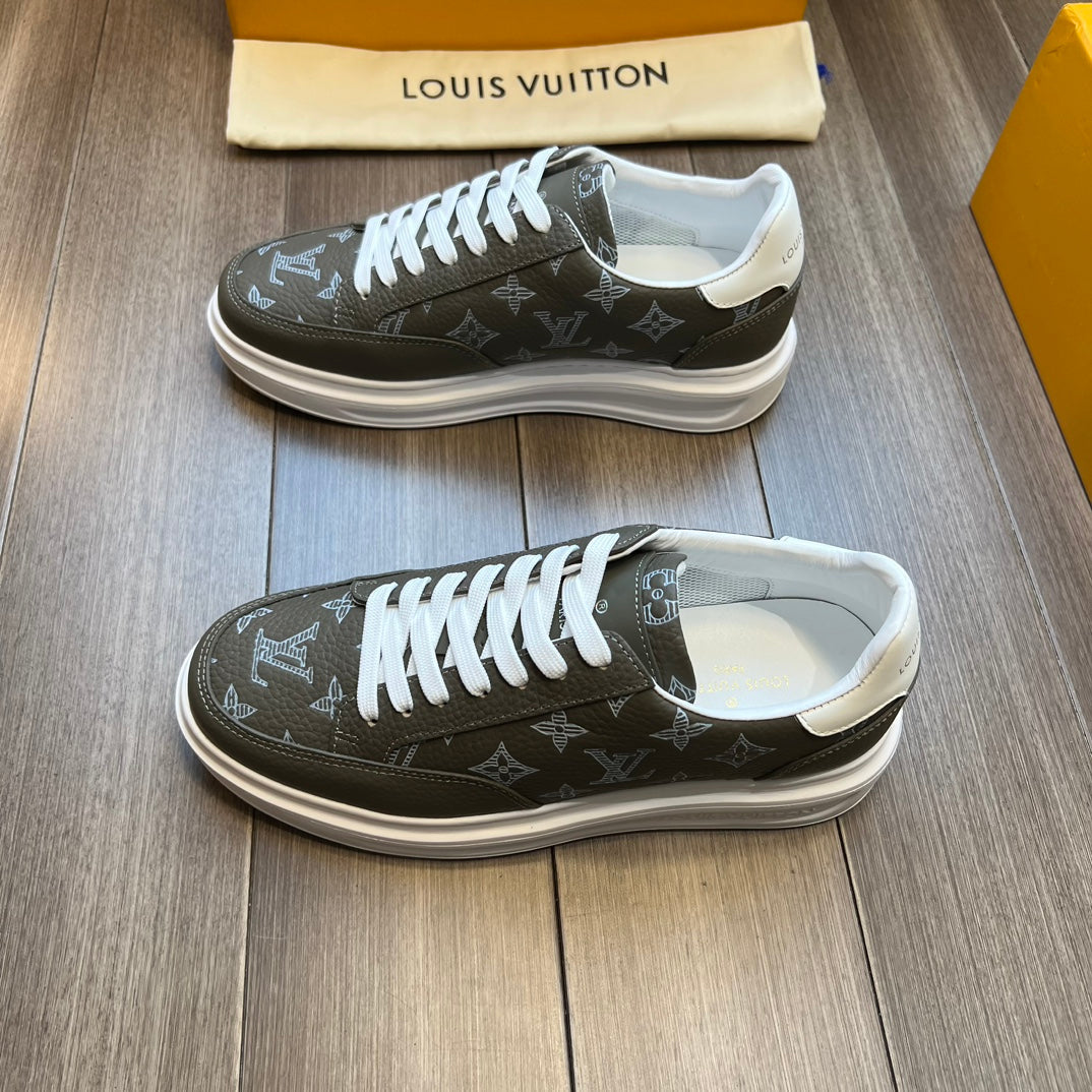 LVE SNEAKER (pre-order)