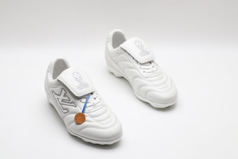 LVE FOOTBALL TRAINERS WHITE (pre-order)