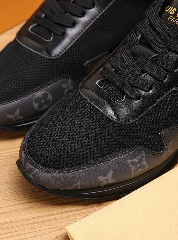 LVE RUN AWAY TRAINERS (pre-order)