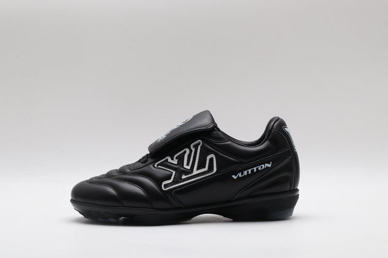 LVE FOOTBALL TRAINERS BLACK (pre-order)