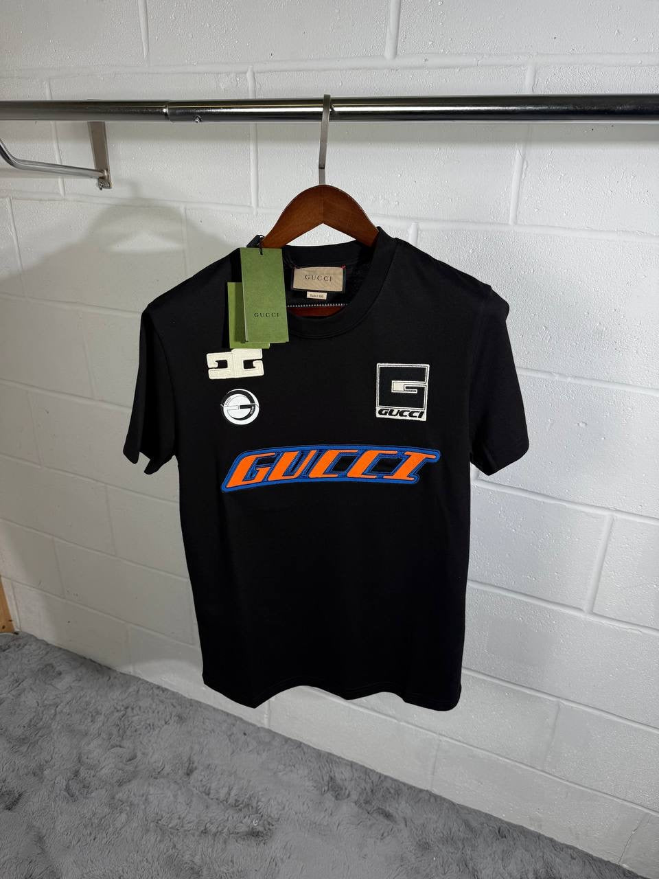 UCCI LOGO TEE BLACK