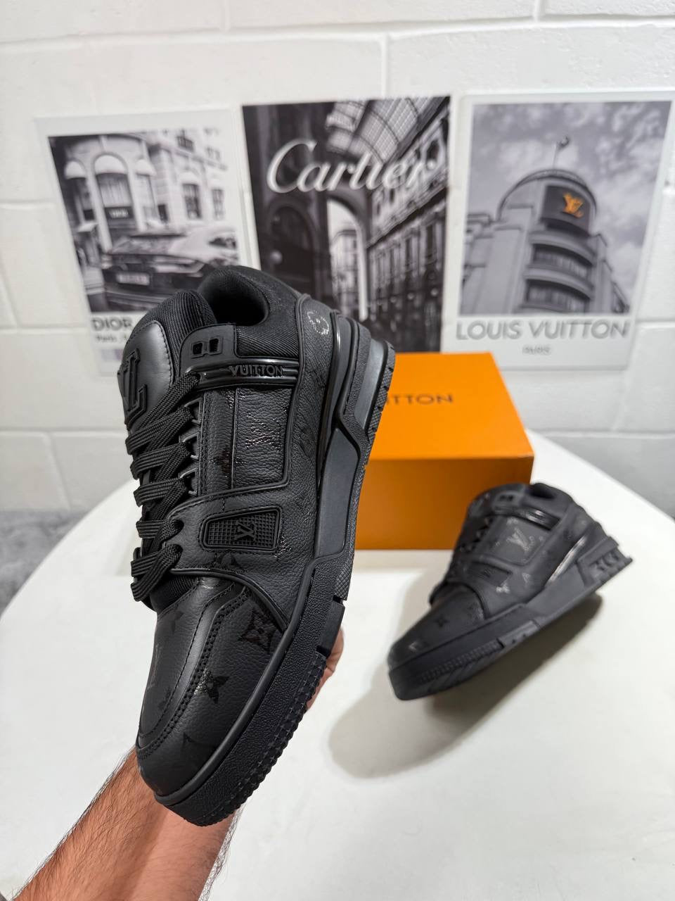 LV FULL BLACK TRAINERS