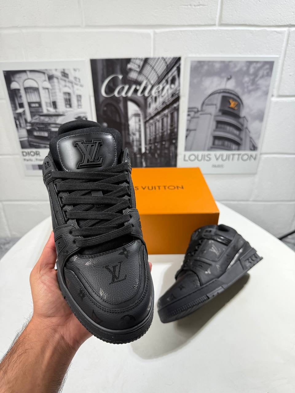 LV FULL BLACK TRAINERS