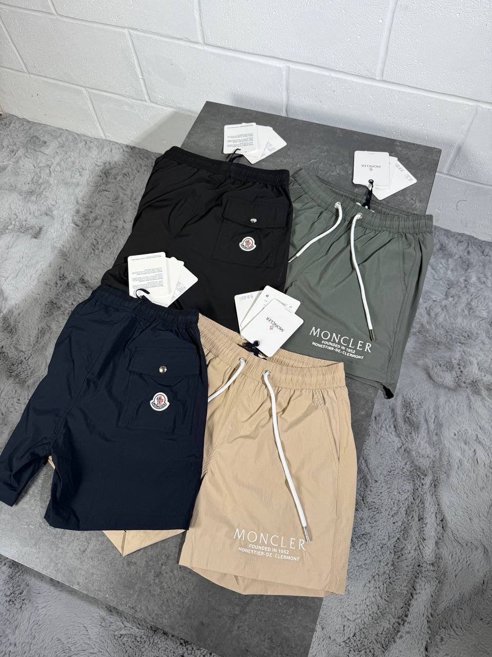 MNCLR LOGO PRINT SHORTS