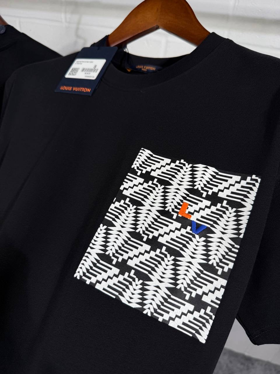 LVE TEE