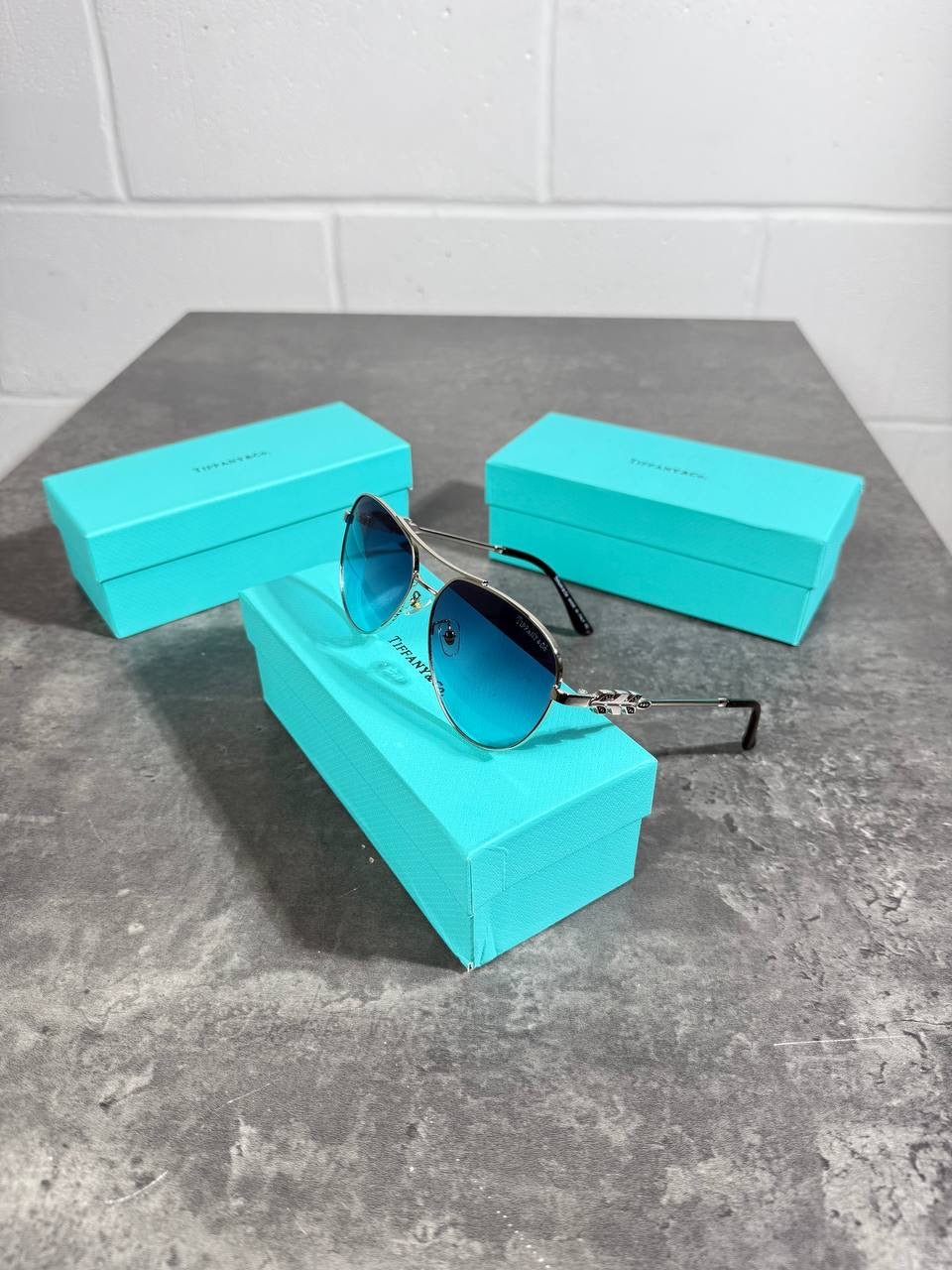 TIFFY SUNGLASSES BLUE LENCE