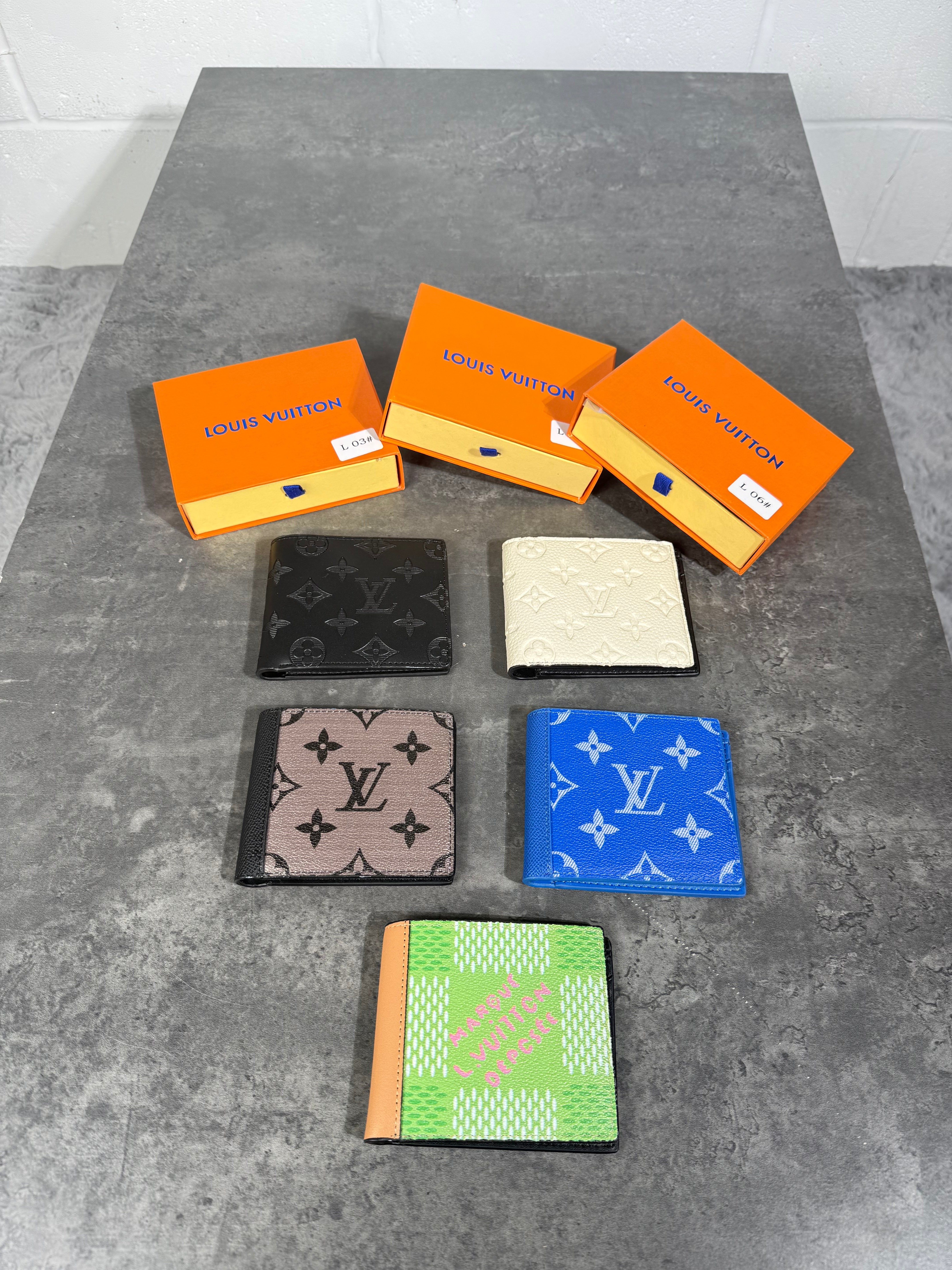 Lv wallets