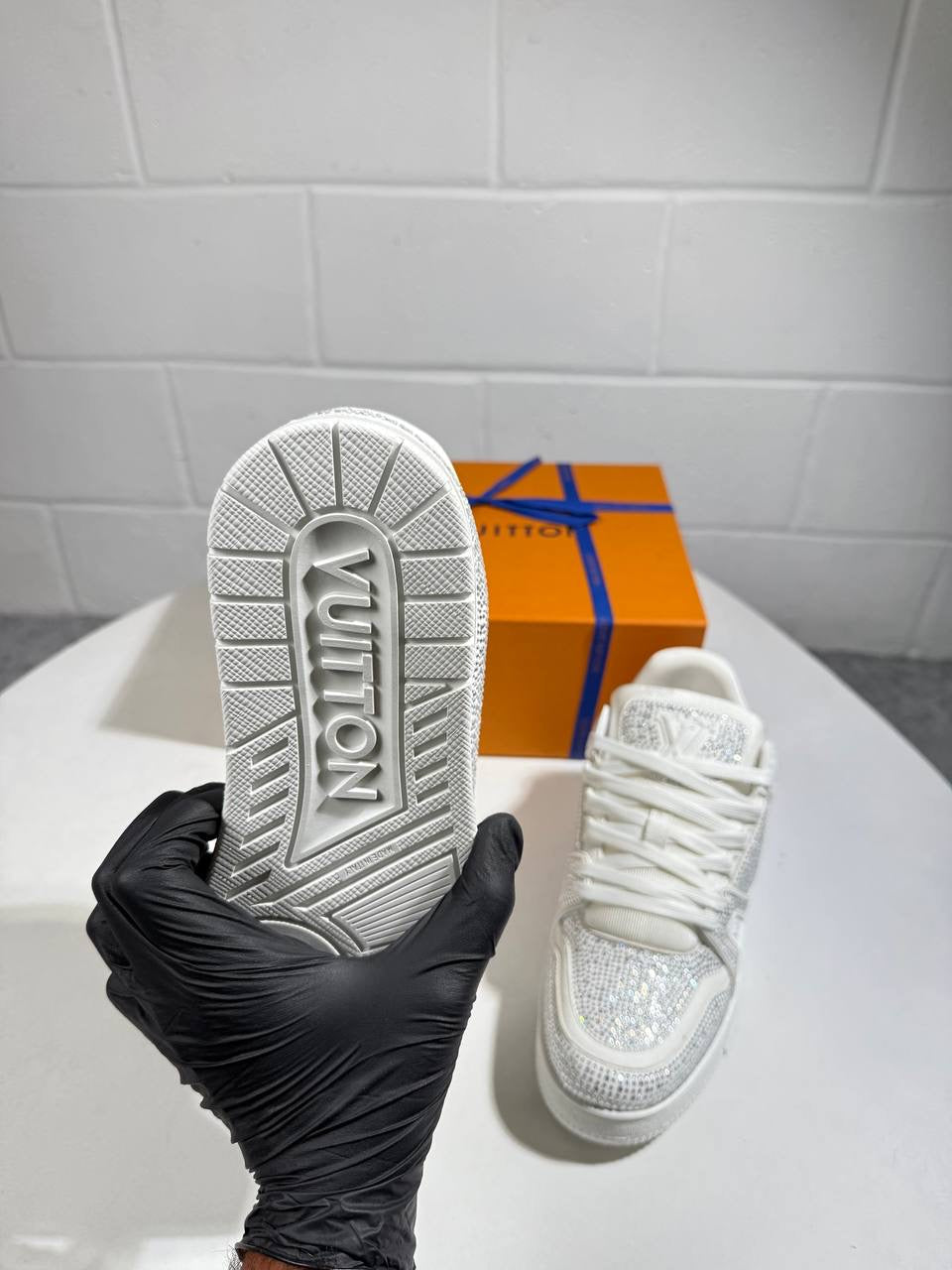 LVE LUXURY WHITE TRAINER