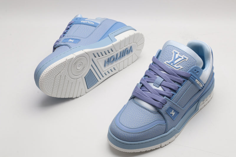 LVE TRAINERS SKYBLUE (pre-order)