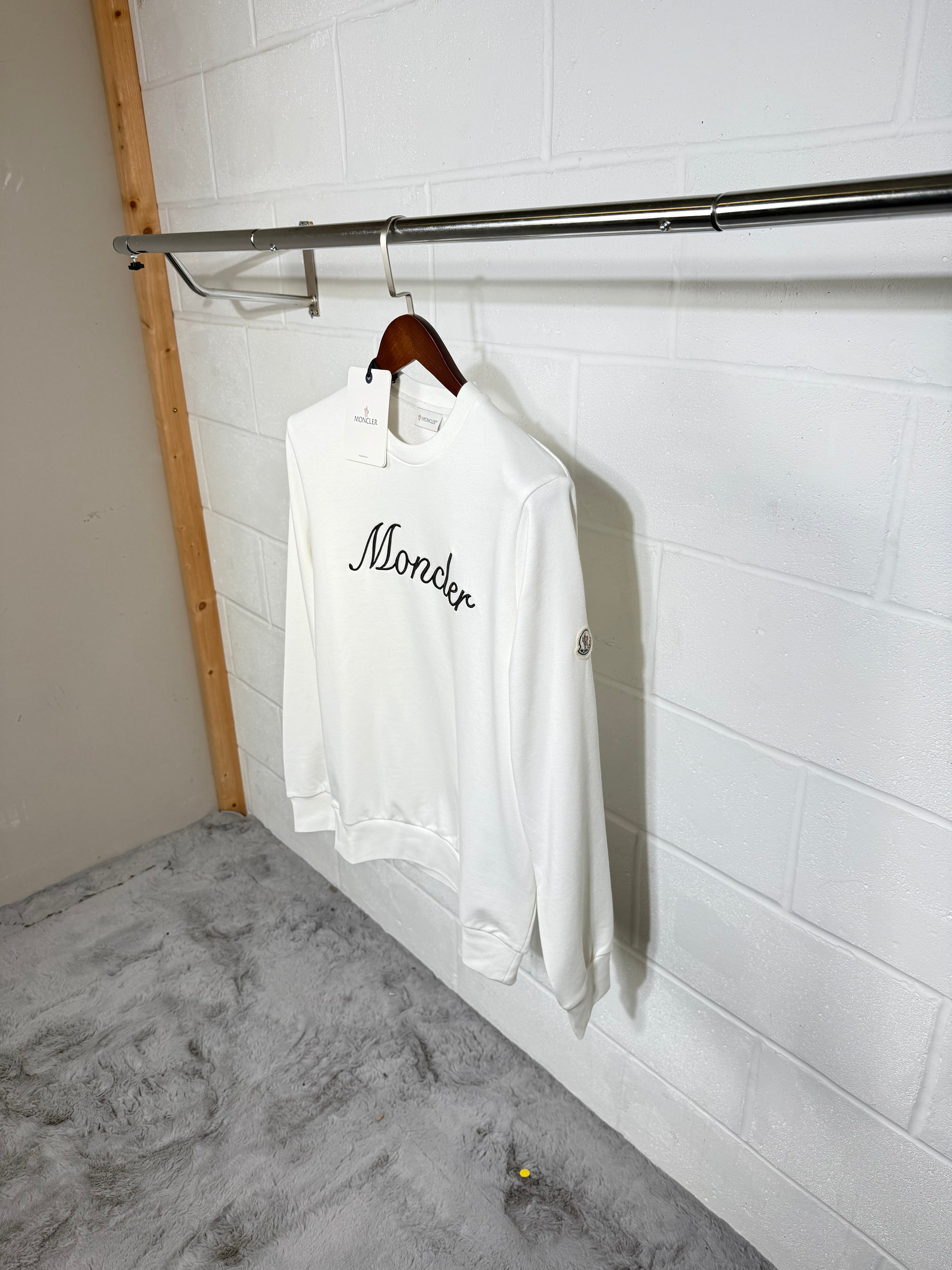 MNCLR SWEATER WHITE