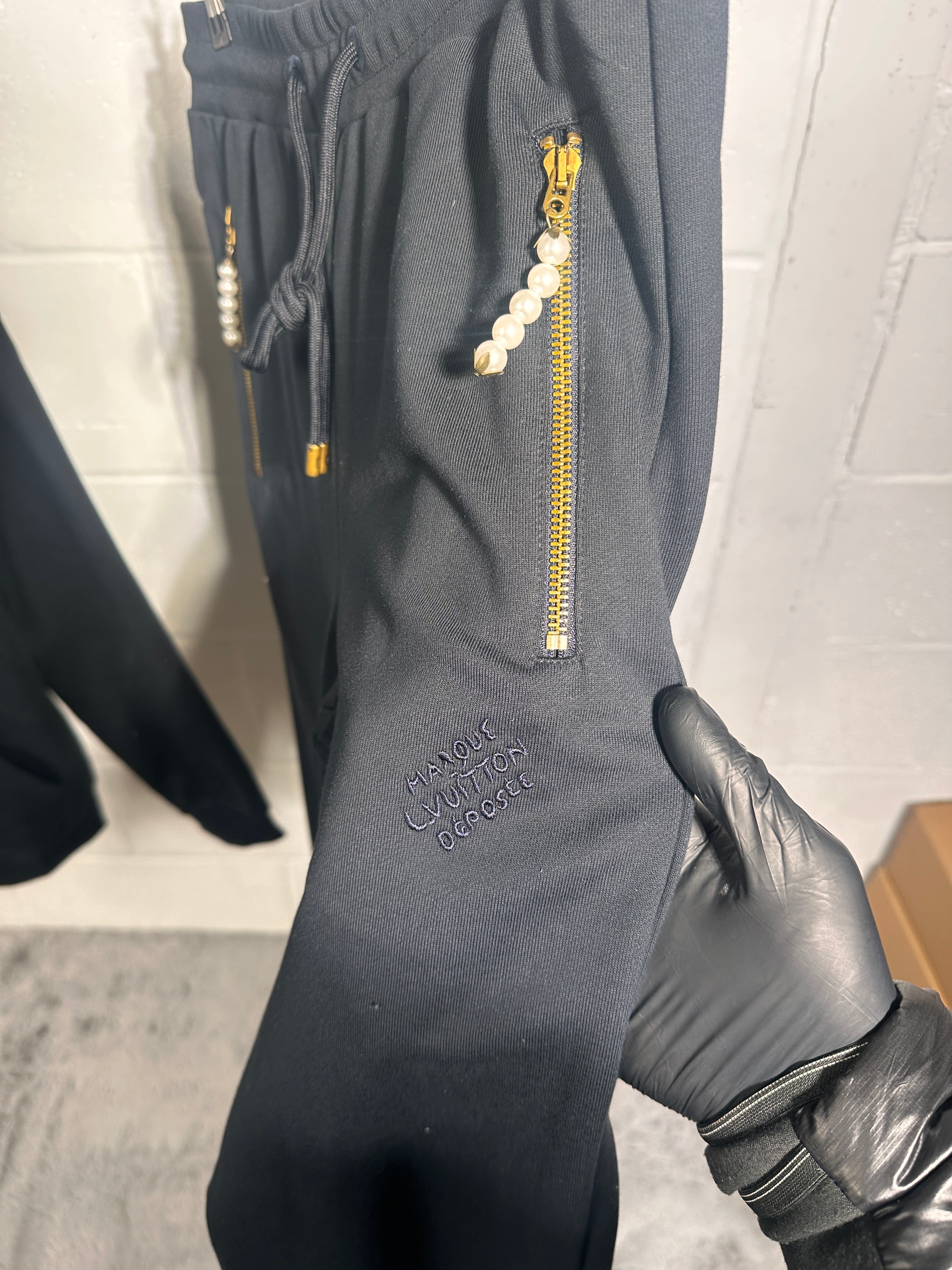 Lv tracksuit navy