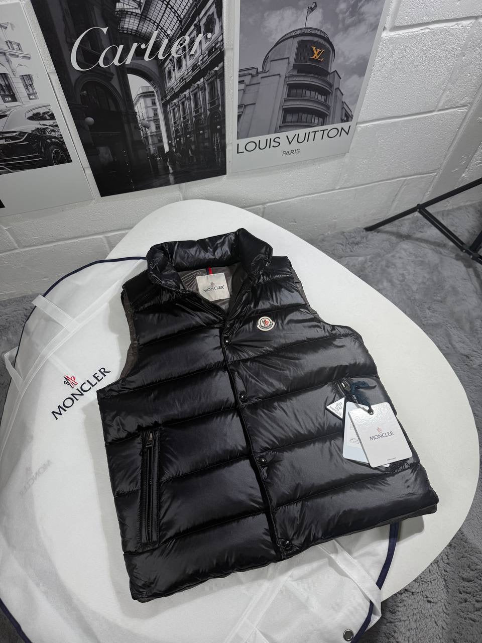 MNCLR TIB GILET BLACK