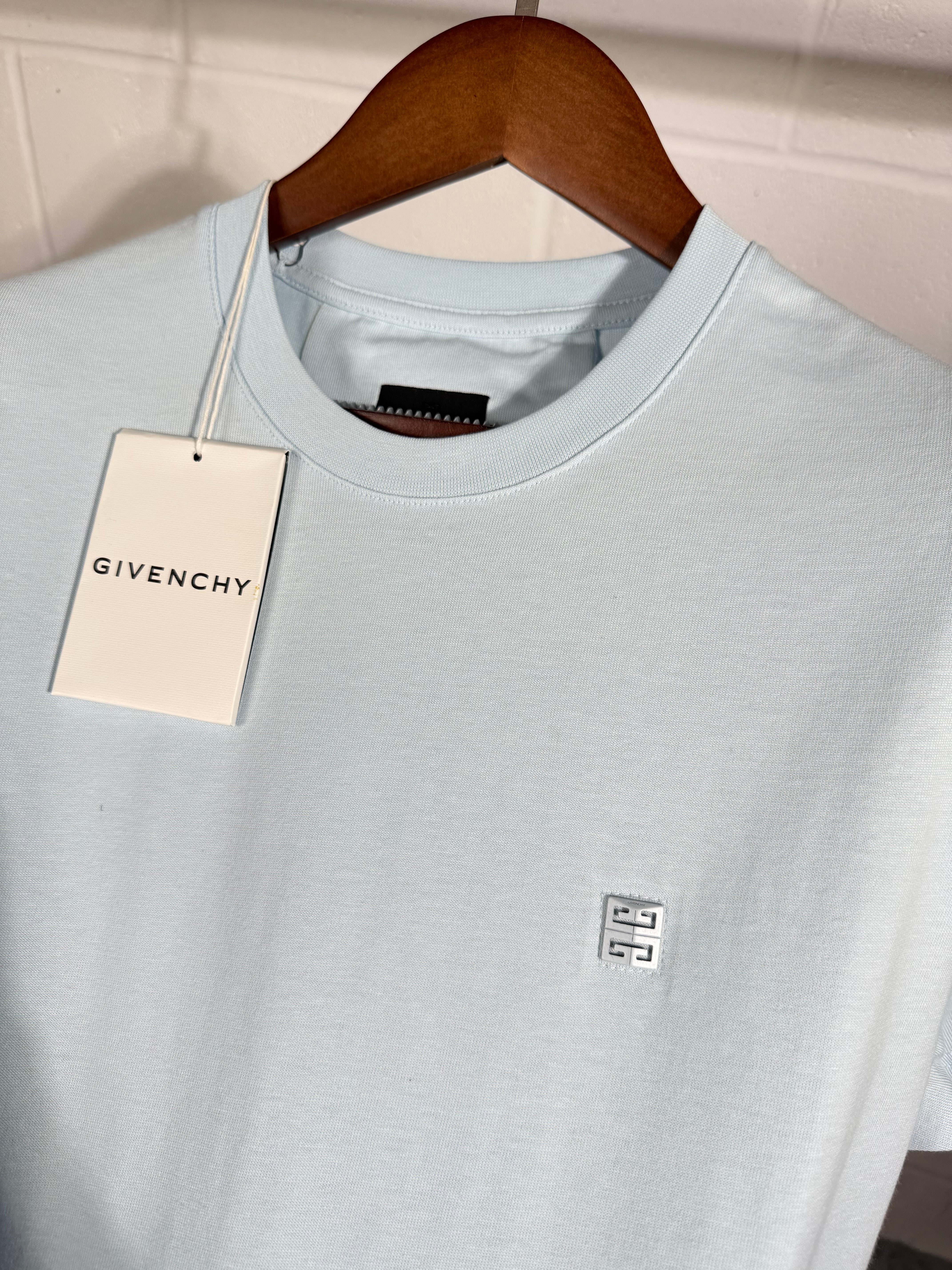 GNCHY TEE BABY BLUE