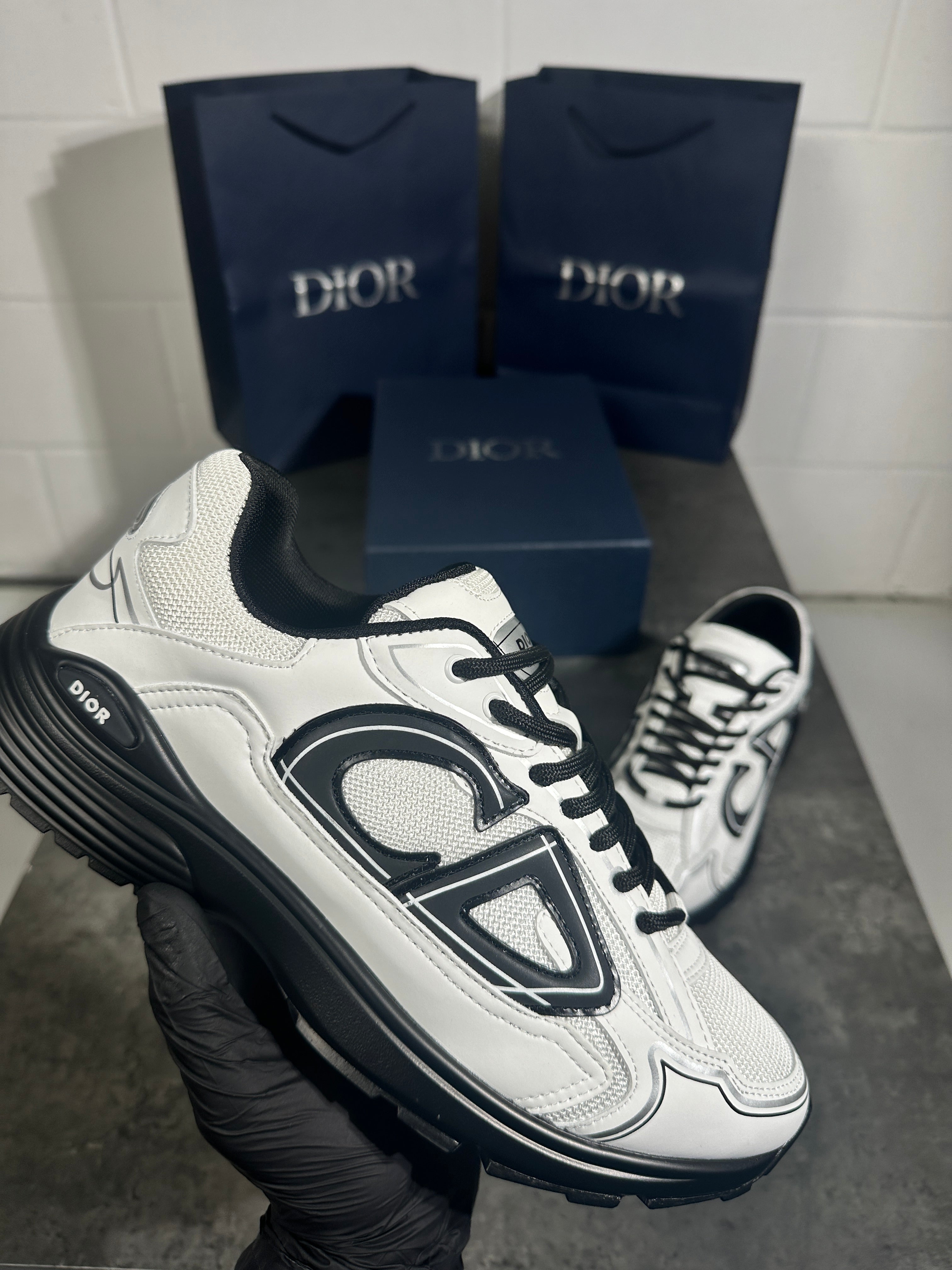 (pre-order)Dior b30 - full white black sole