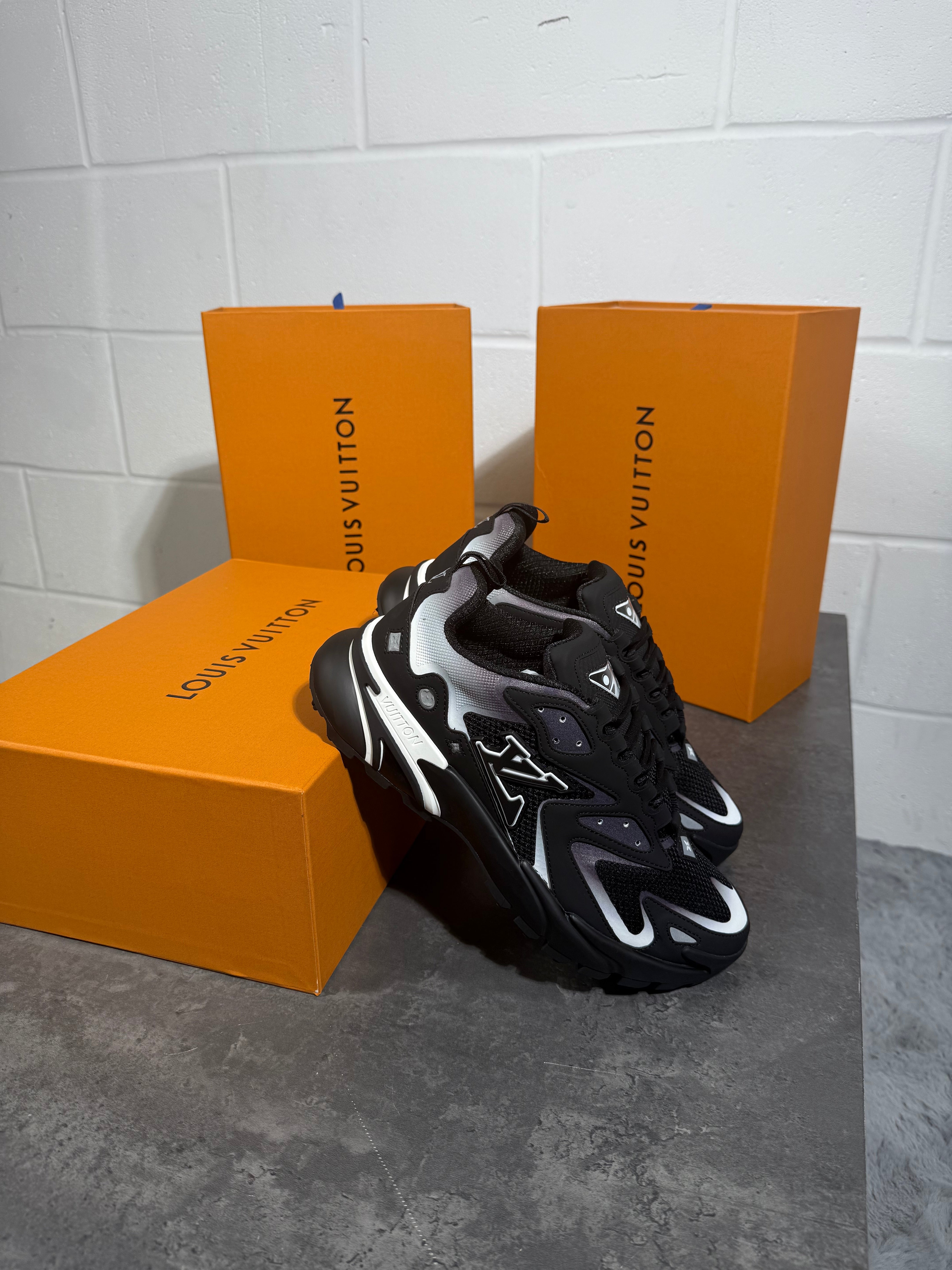 LVE tactics black n white