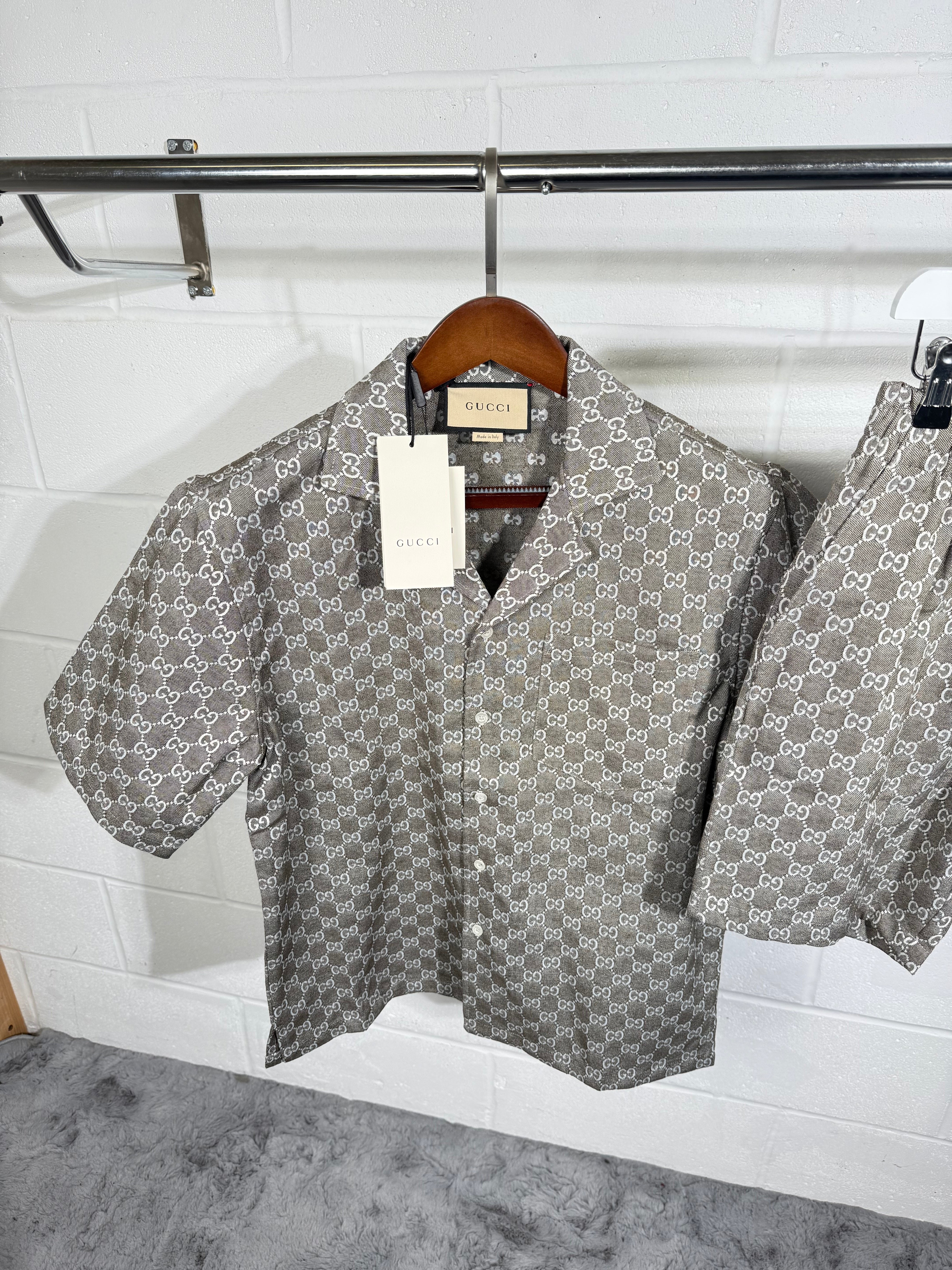 UCCI set grey