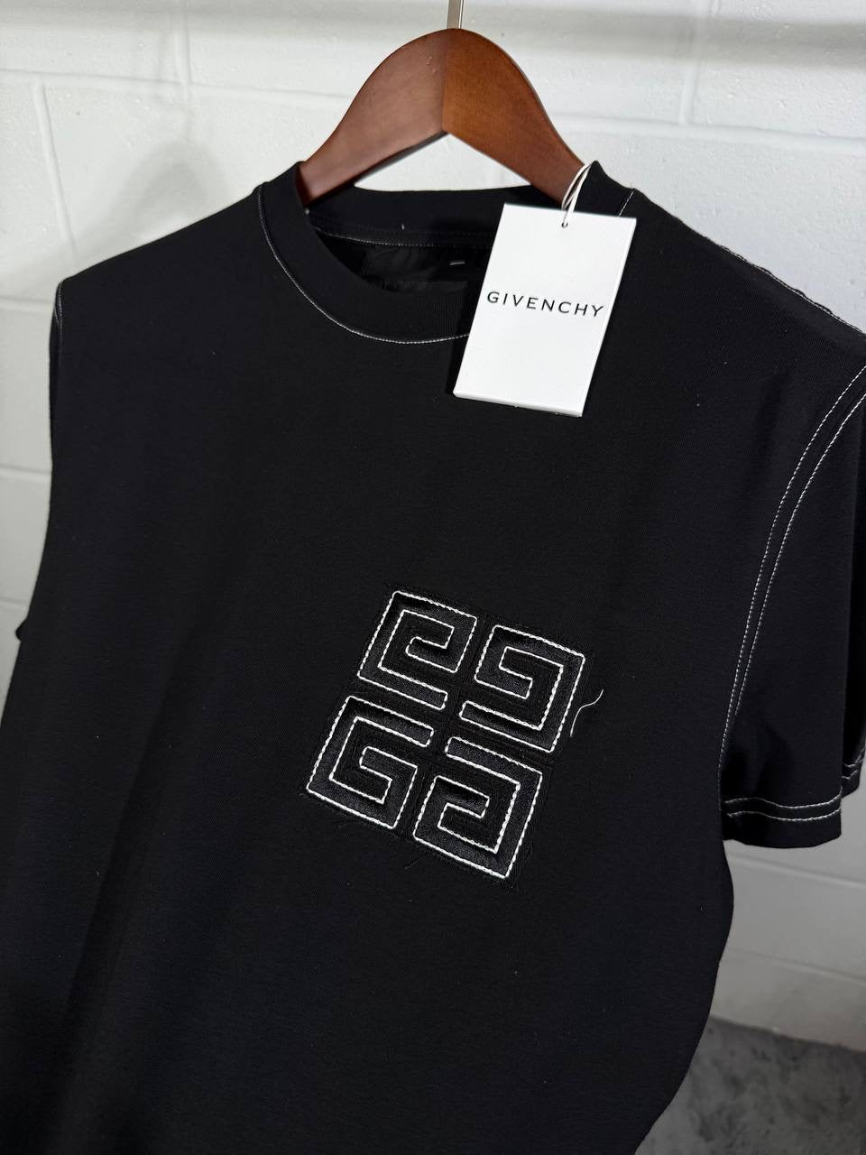 GVNCY LOGO TEE