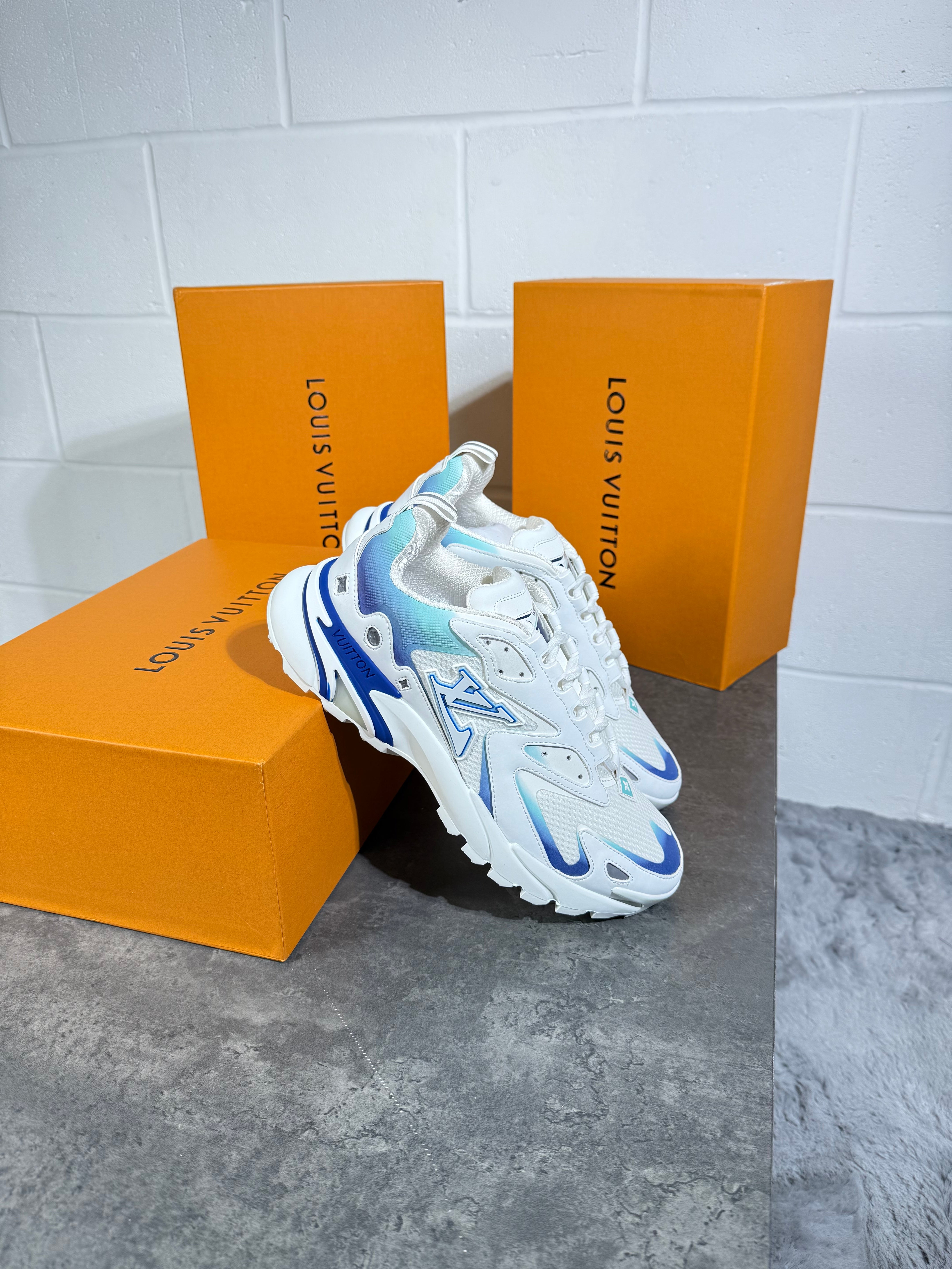 Lv tactics white n blue