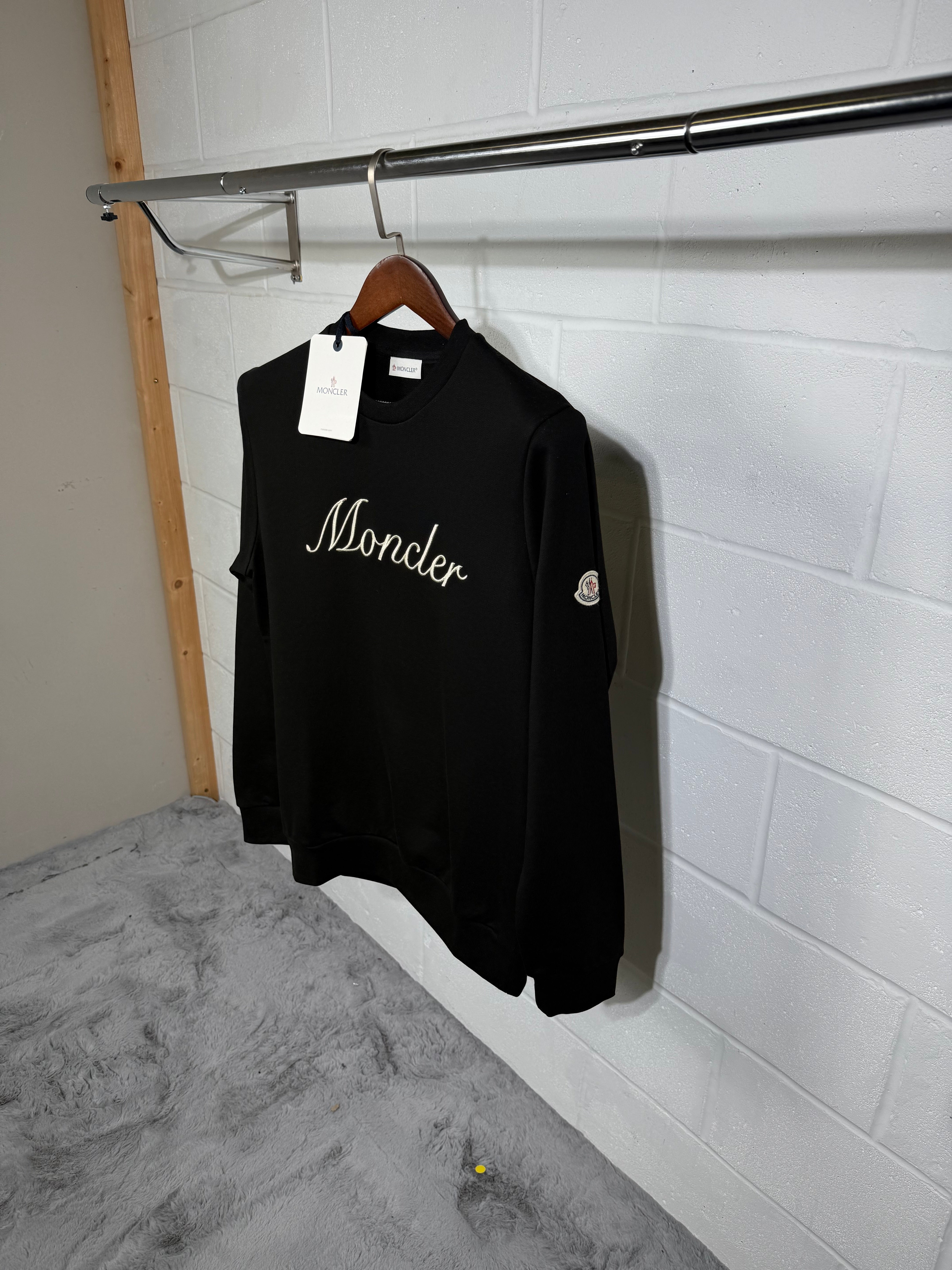 MNCLR sweater black