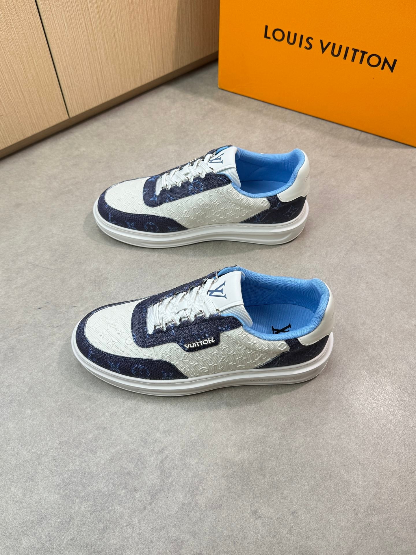 LVE SNEAKER (pre-order)