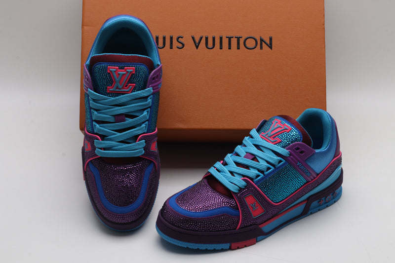 LVE TRAINERS (pre-order)