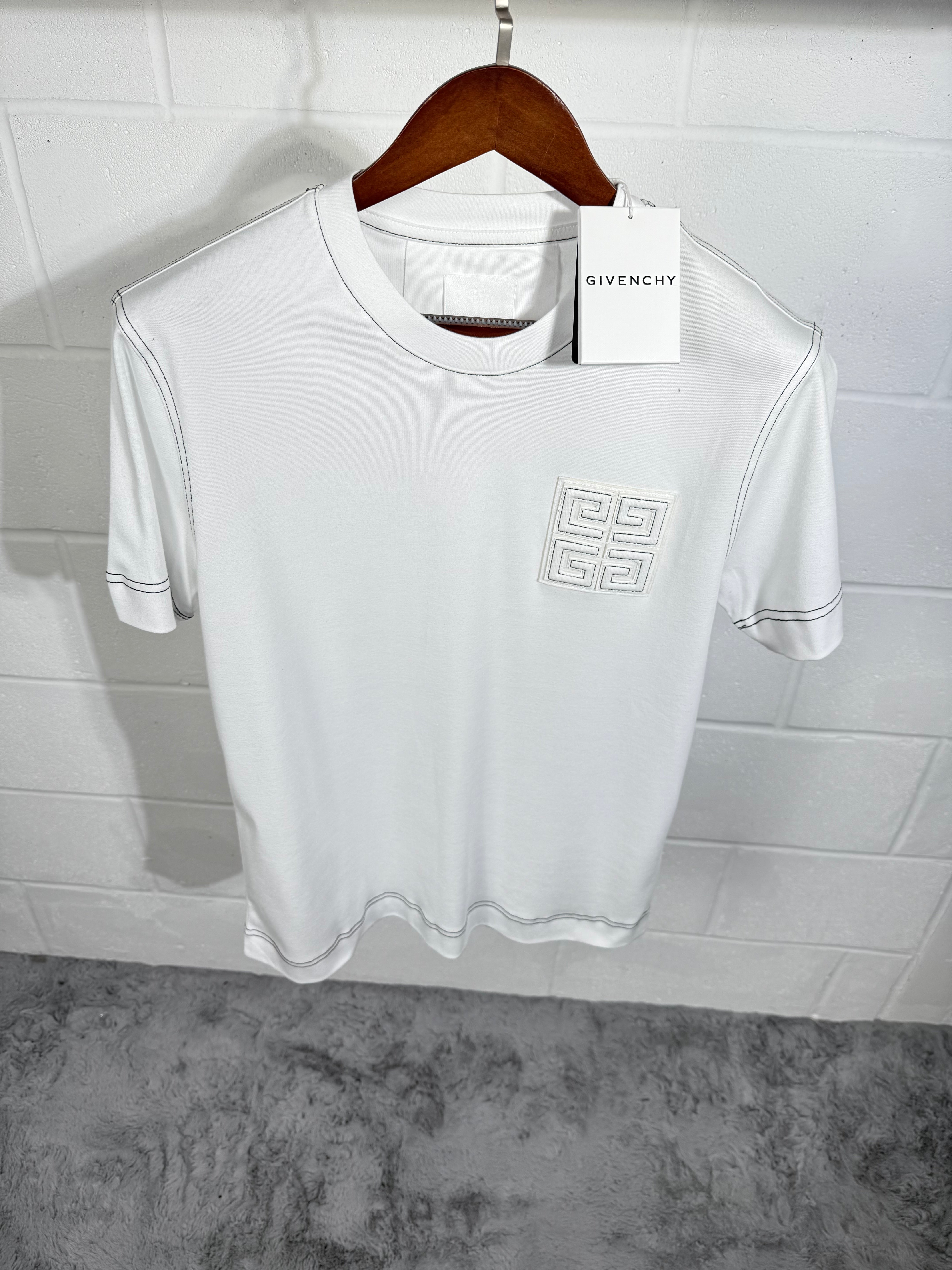 GVNCY WHITE T SHIRT