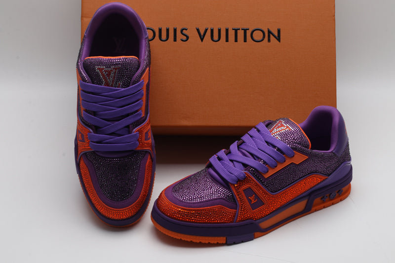 LVE TRAINERS (pre-order)
