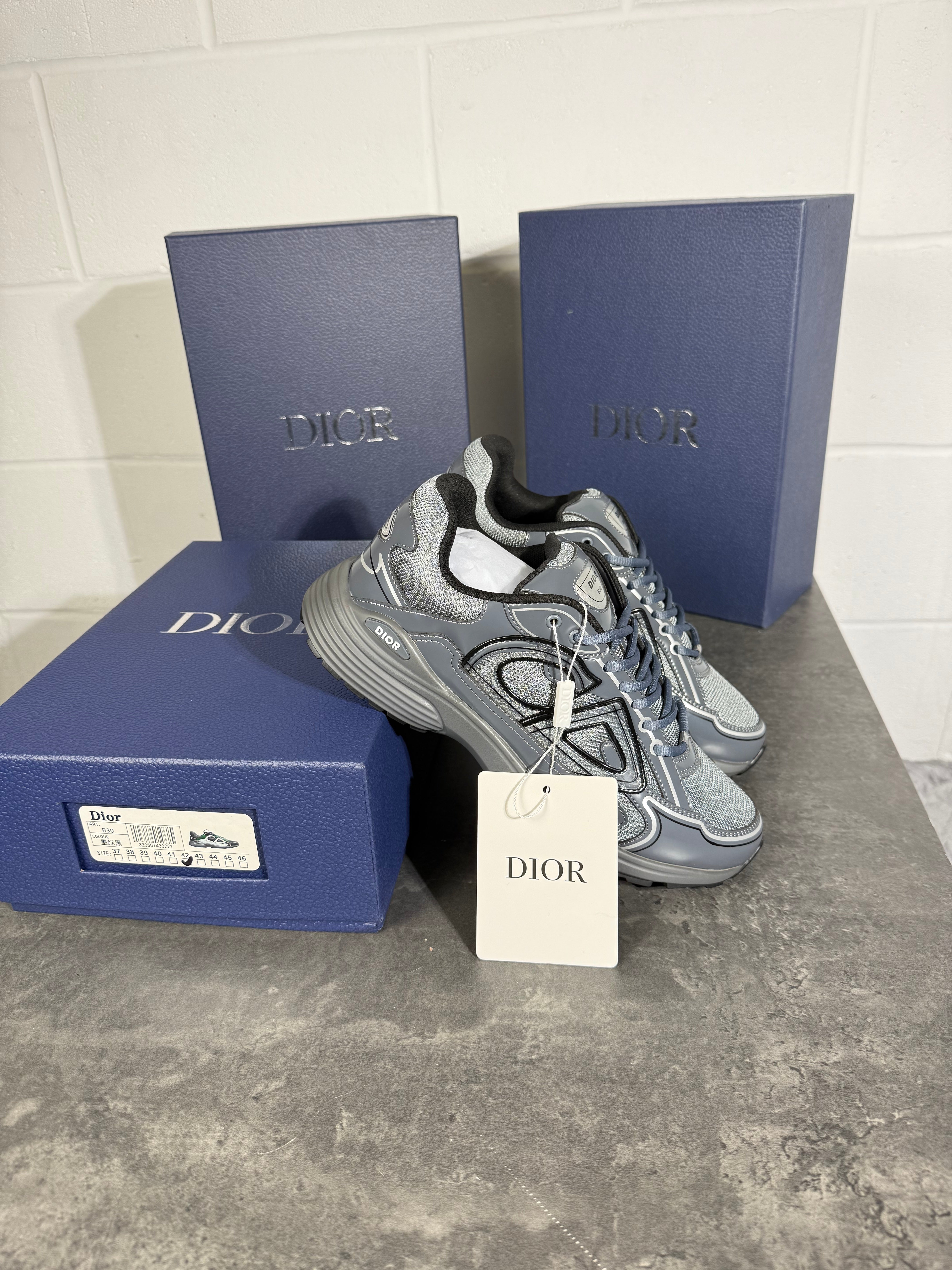 B30 LIGHT GRAY MESH