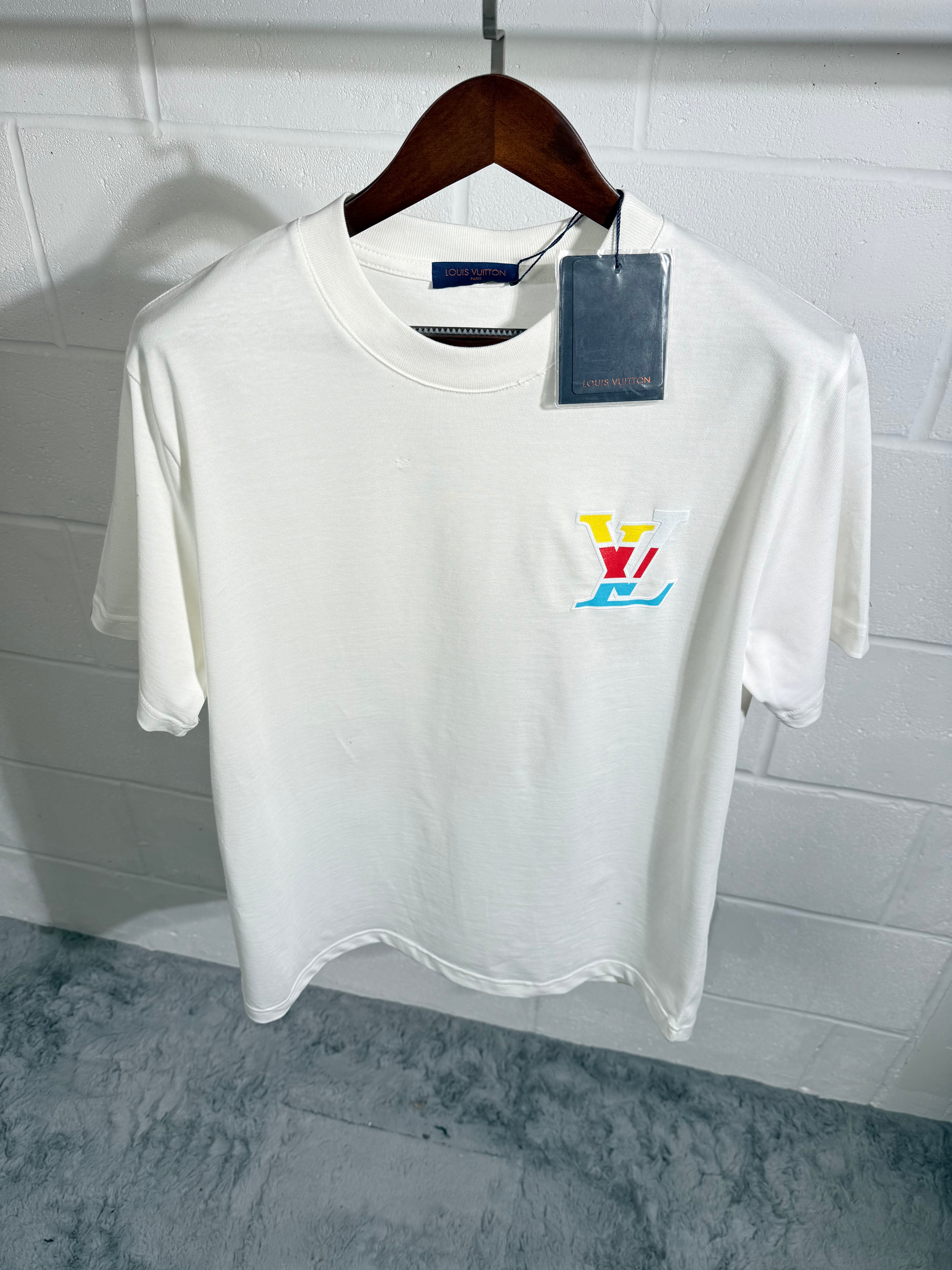 Lv tee white