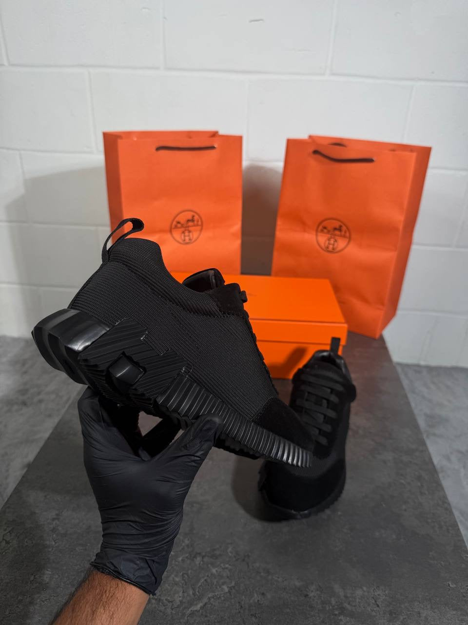 HRMS BOUNCING TRIPLE BLACK