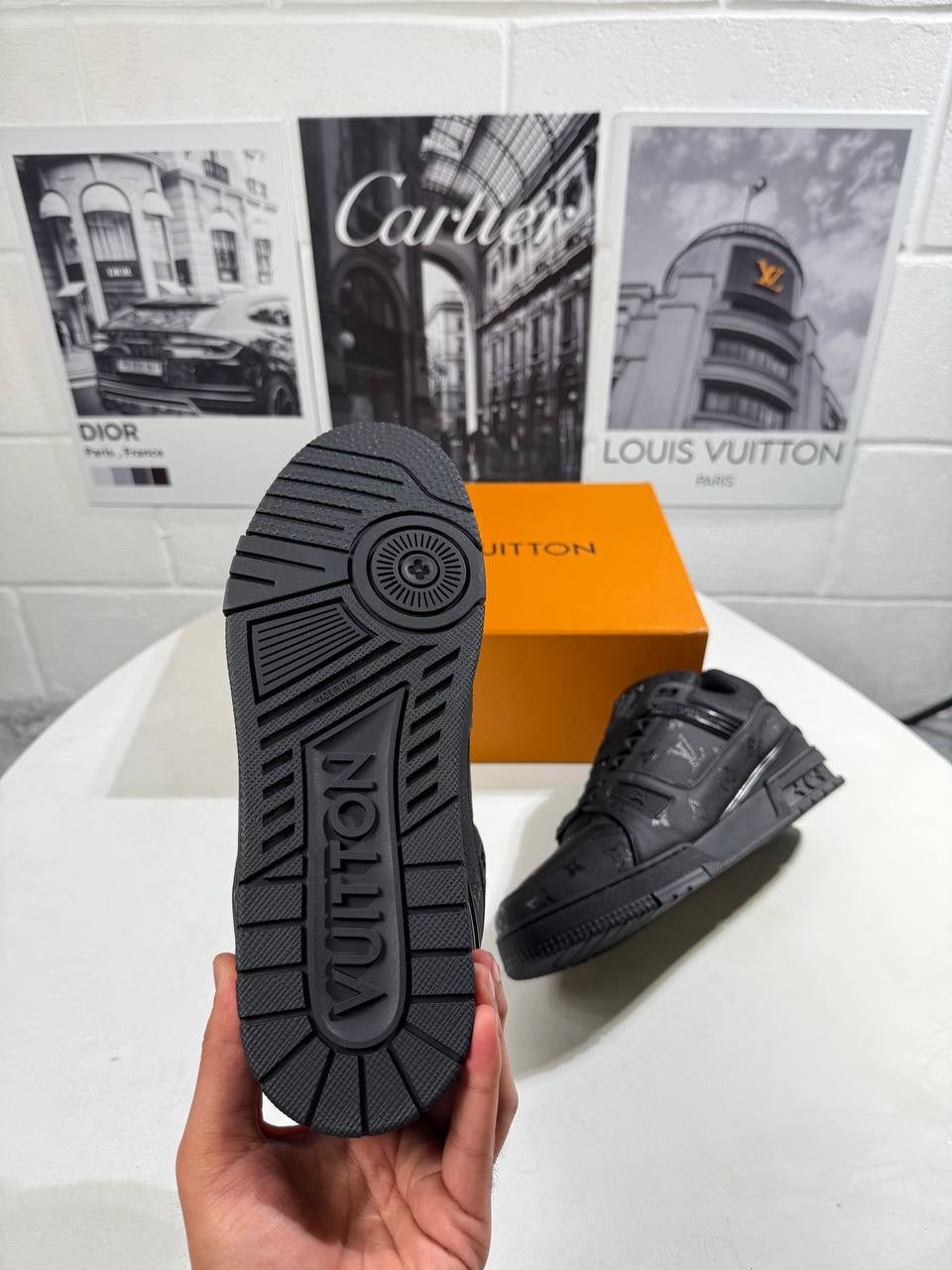 LV FULL BLACK TRAINERS