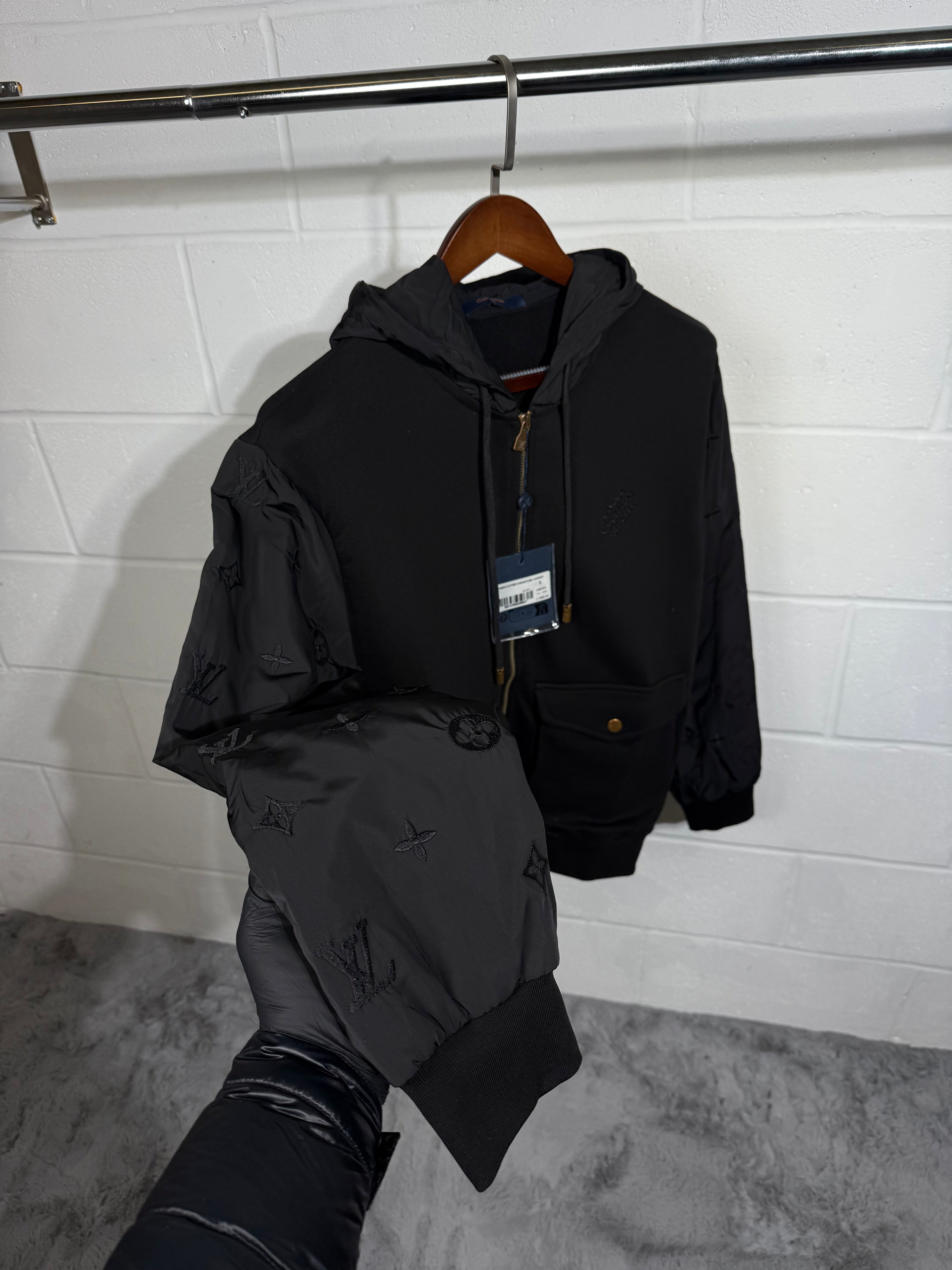LV ZIP UP HOODIE