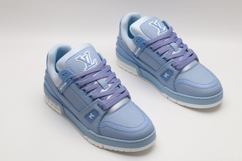 LVE TRAINERS SKYBLUE (pre-order)