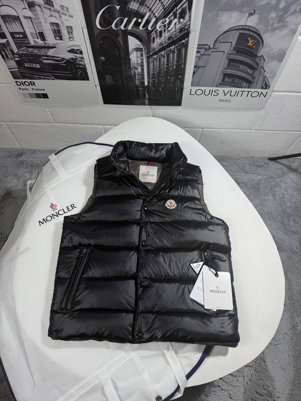 MNCLR TIB GILET BLACK