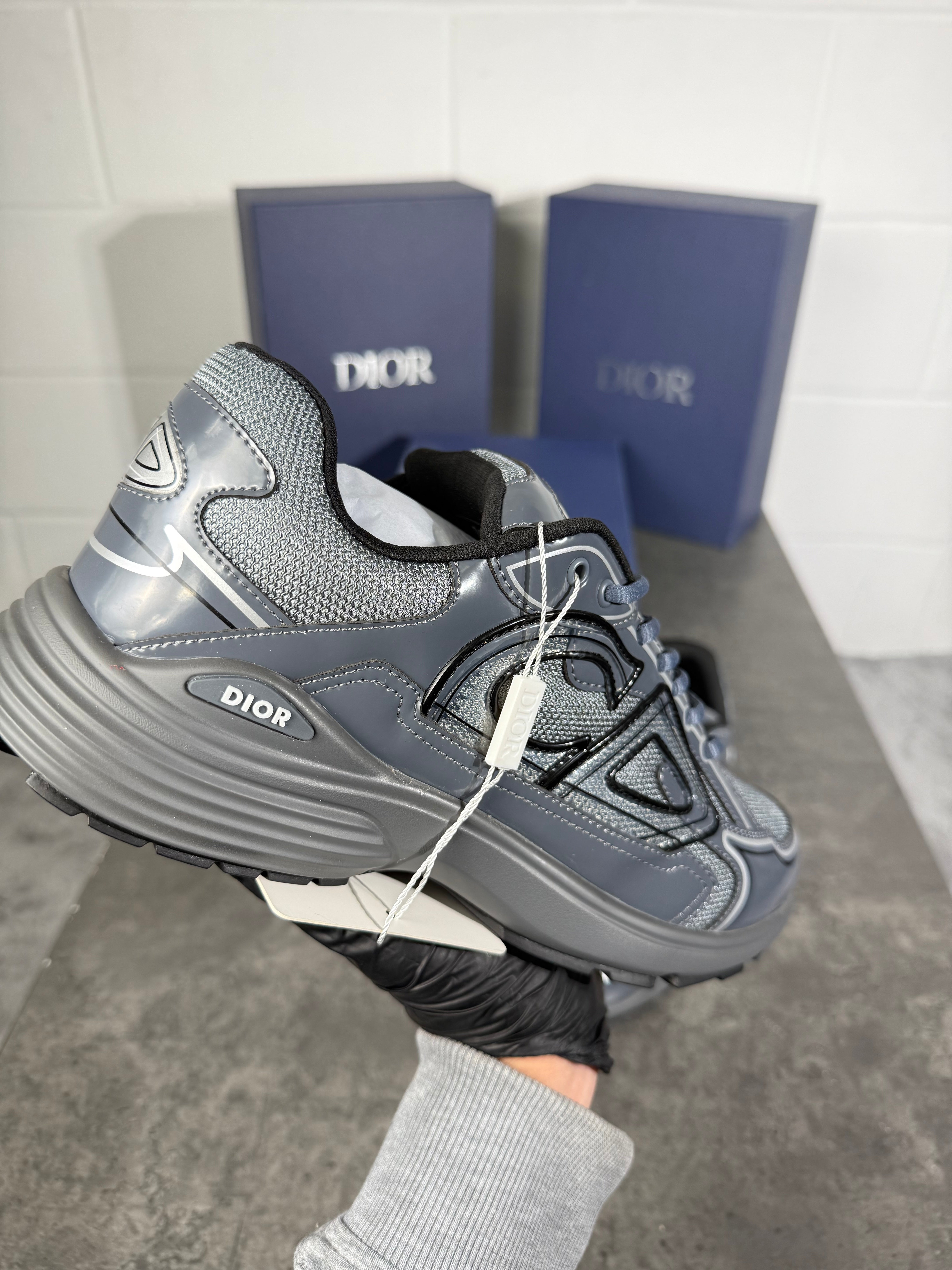 B30 LIGHT GRAY MESH