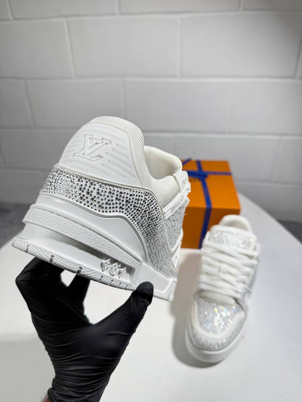 LVE LUXURY WHITE TRAINER