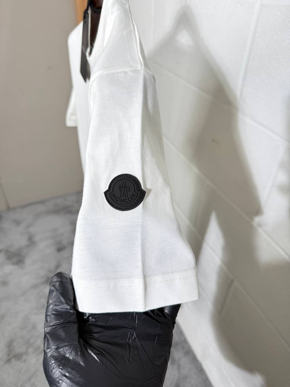 MNCLR BLACK LOGO TEE