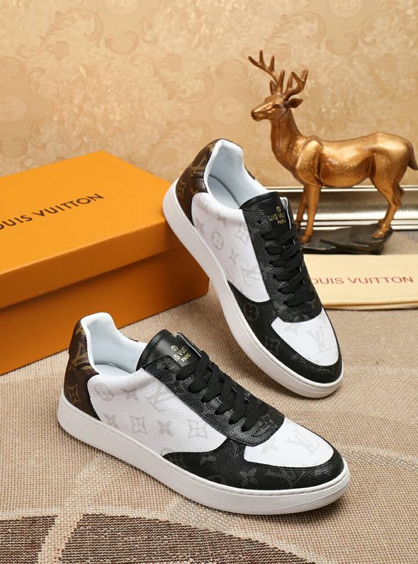 LVE SNEAKERS (pre-order)