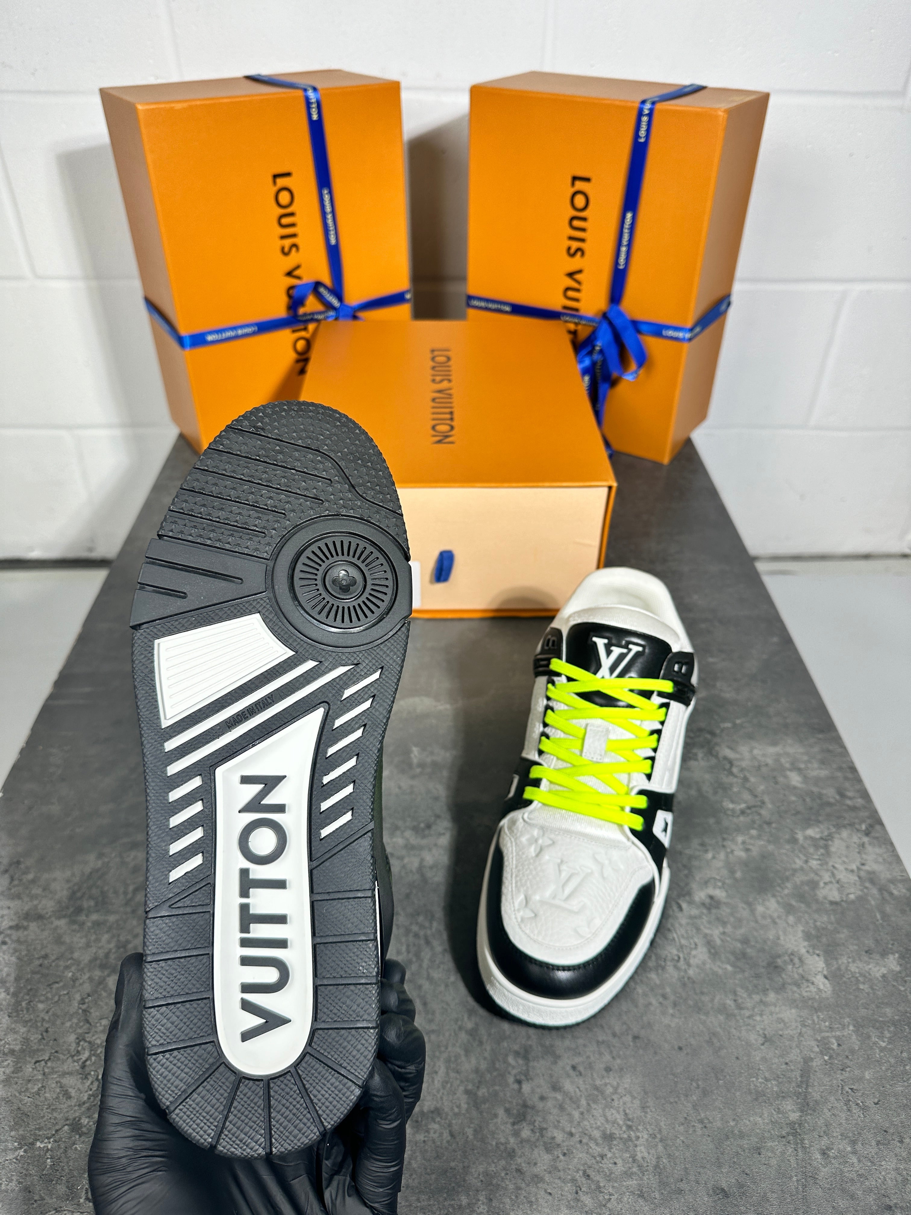 Lv trainers black and white