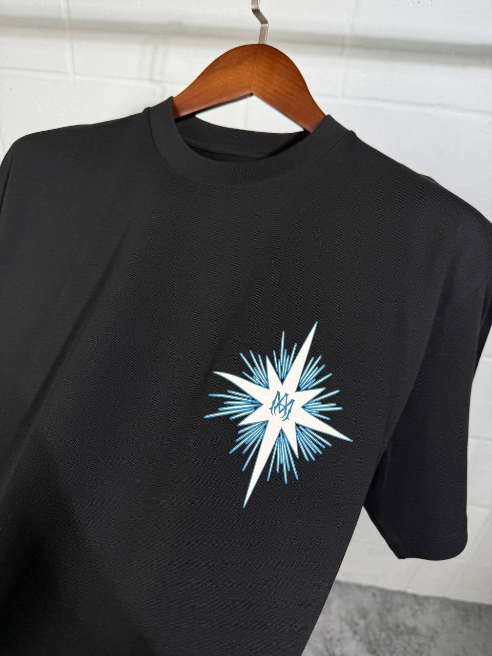 MIRI TEE BLACK