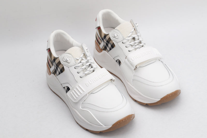 BURB TRAINERS LOGO WHITE (pre-order)
