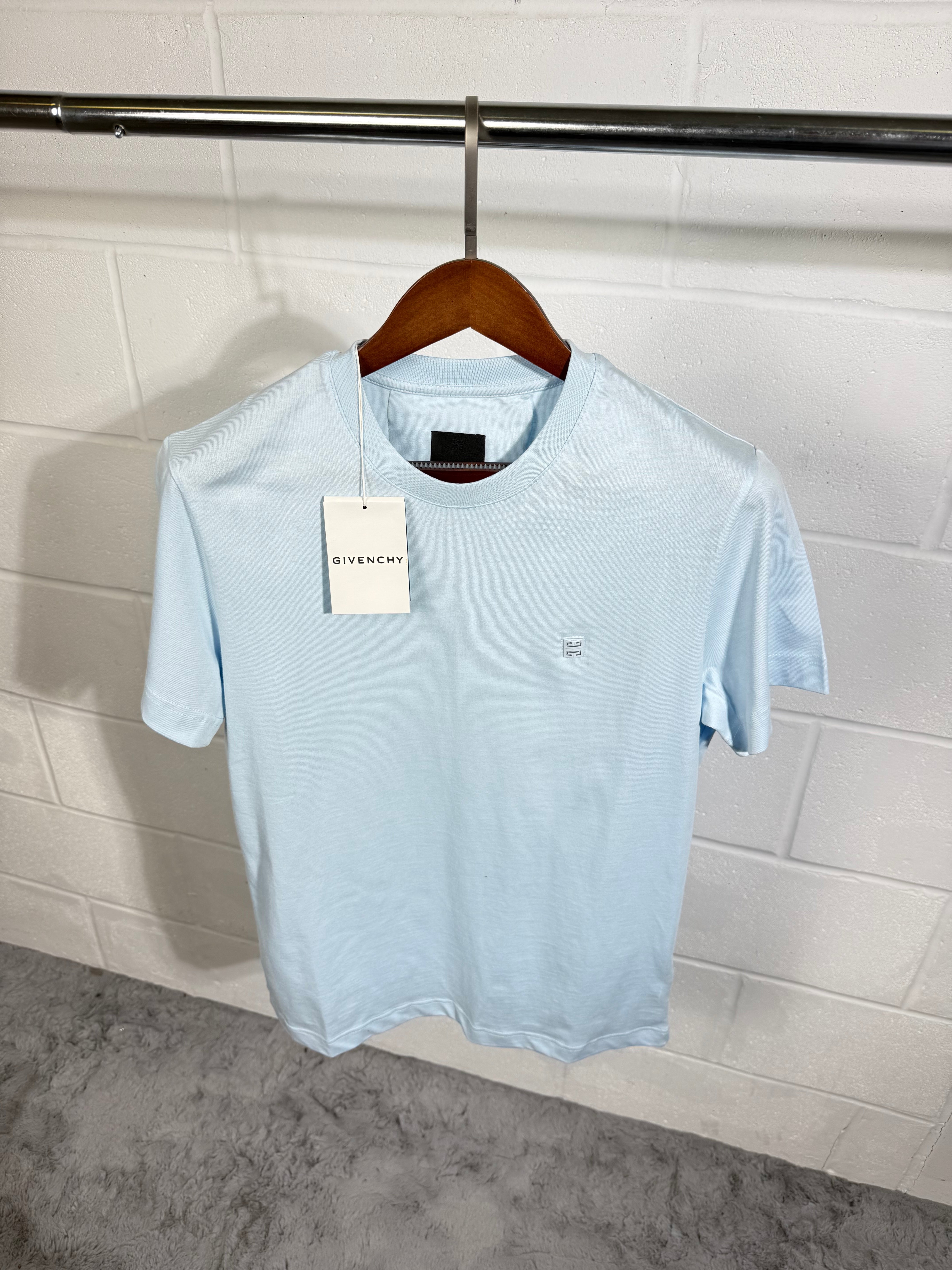 GNCHY TEE BABY BLUE