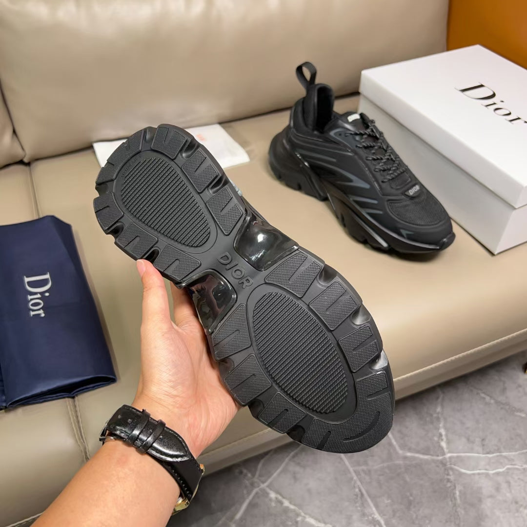 IOR B44 BLACK (pre-order)