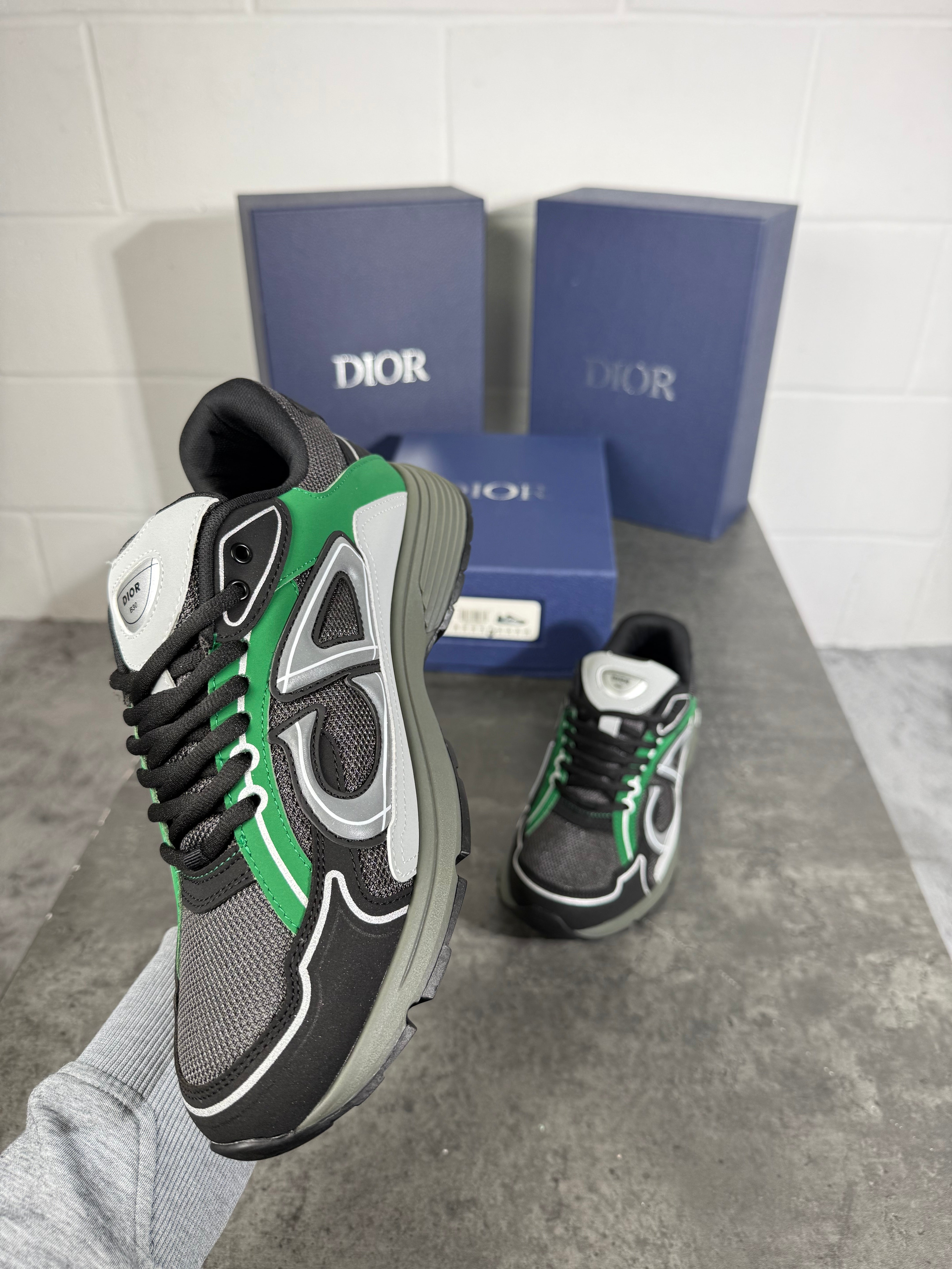 B30 GRAY MESH WITH GREEN