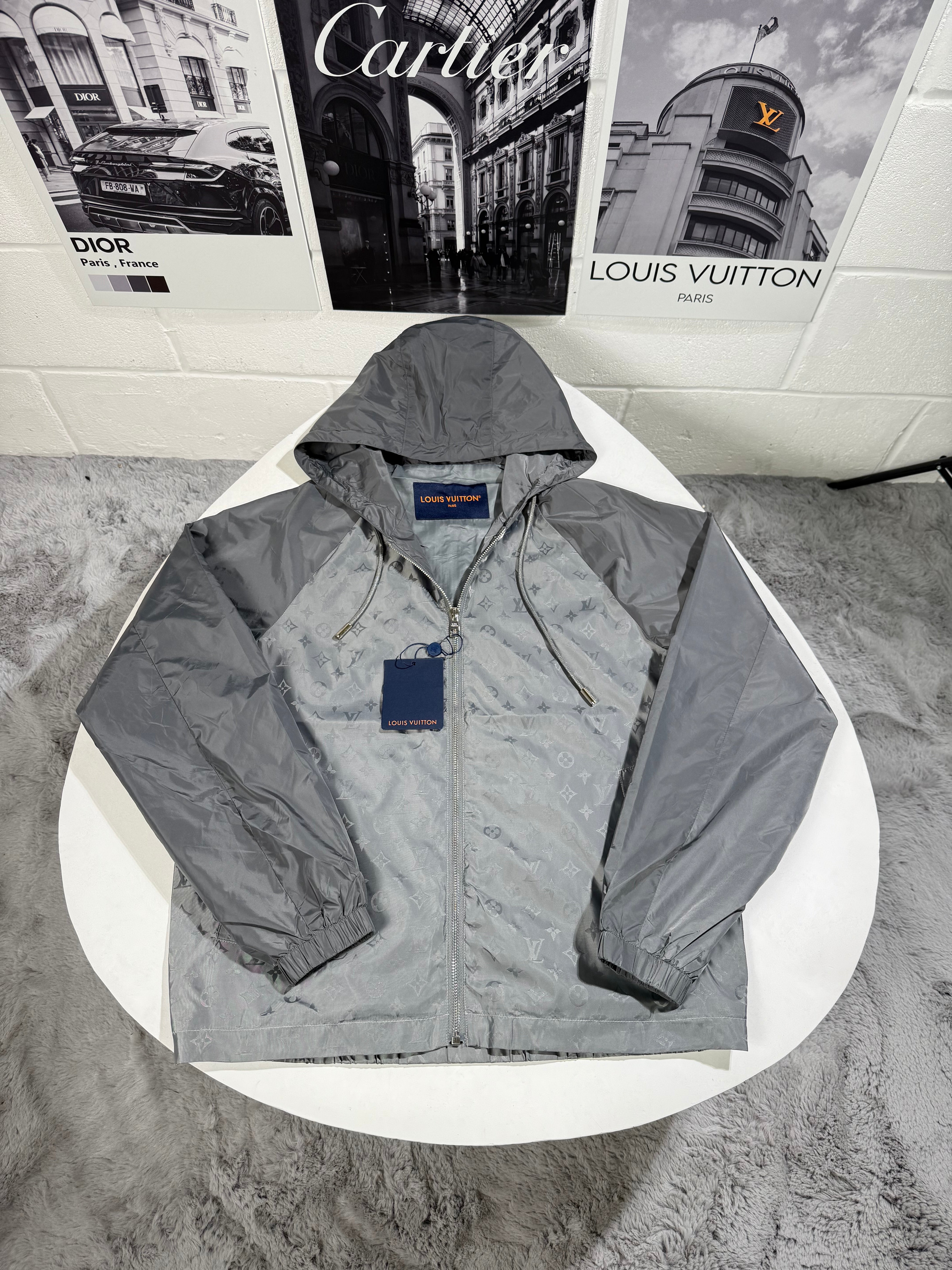 LVE WINDBREAKER GREY