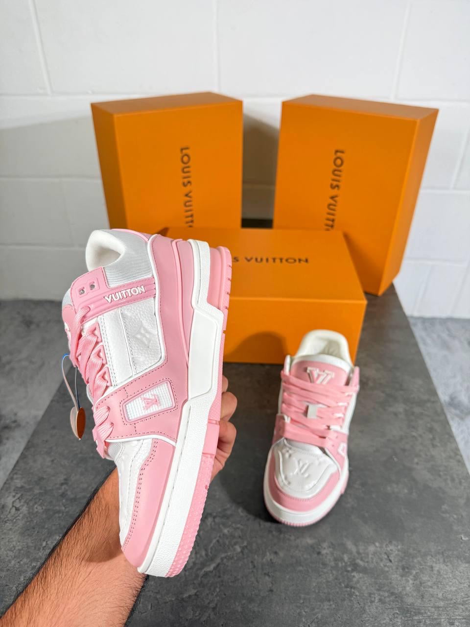 LVE PINK LADIES TRAINER