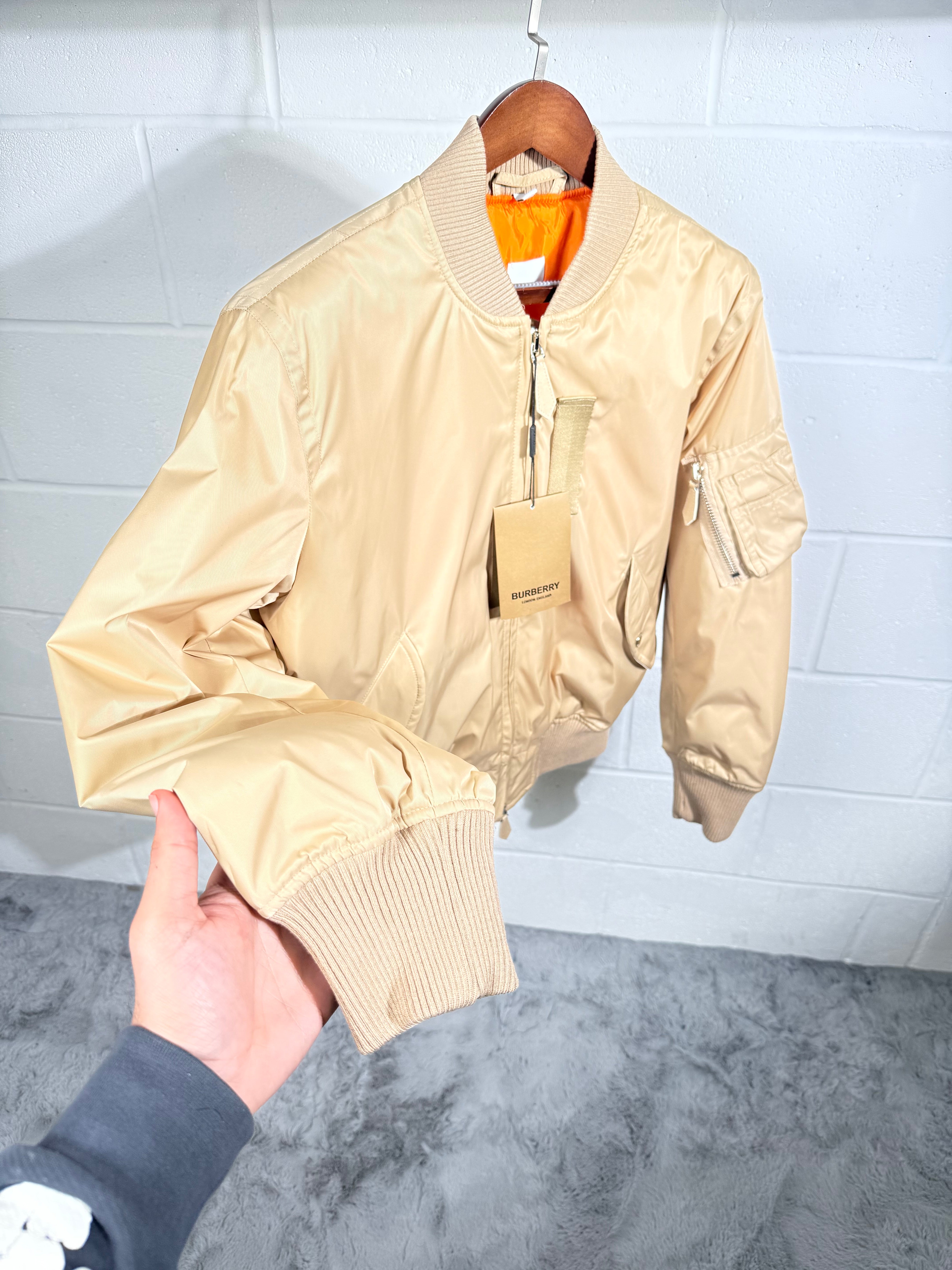 Burb bomber jacket