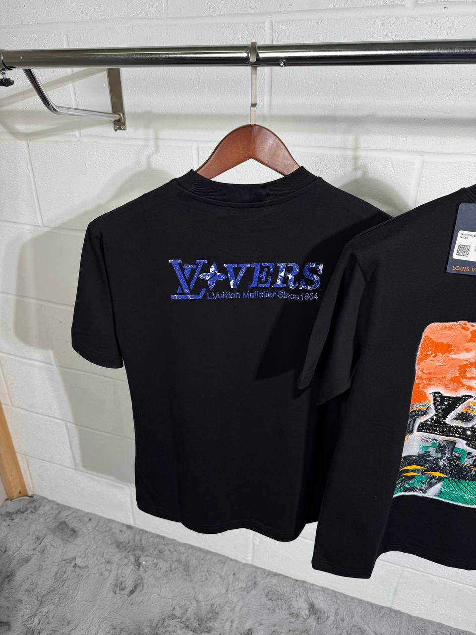 LVE BACK LOGO TEE