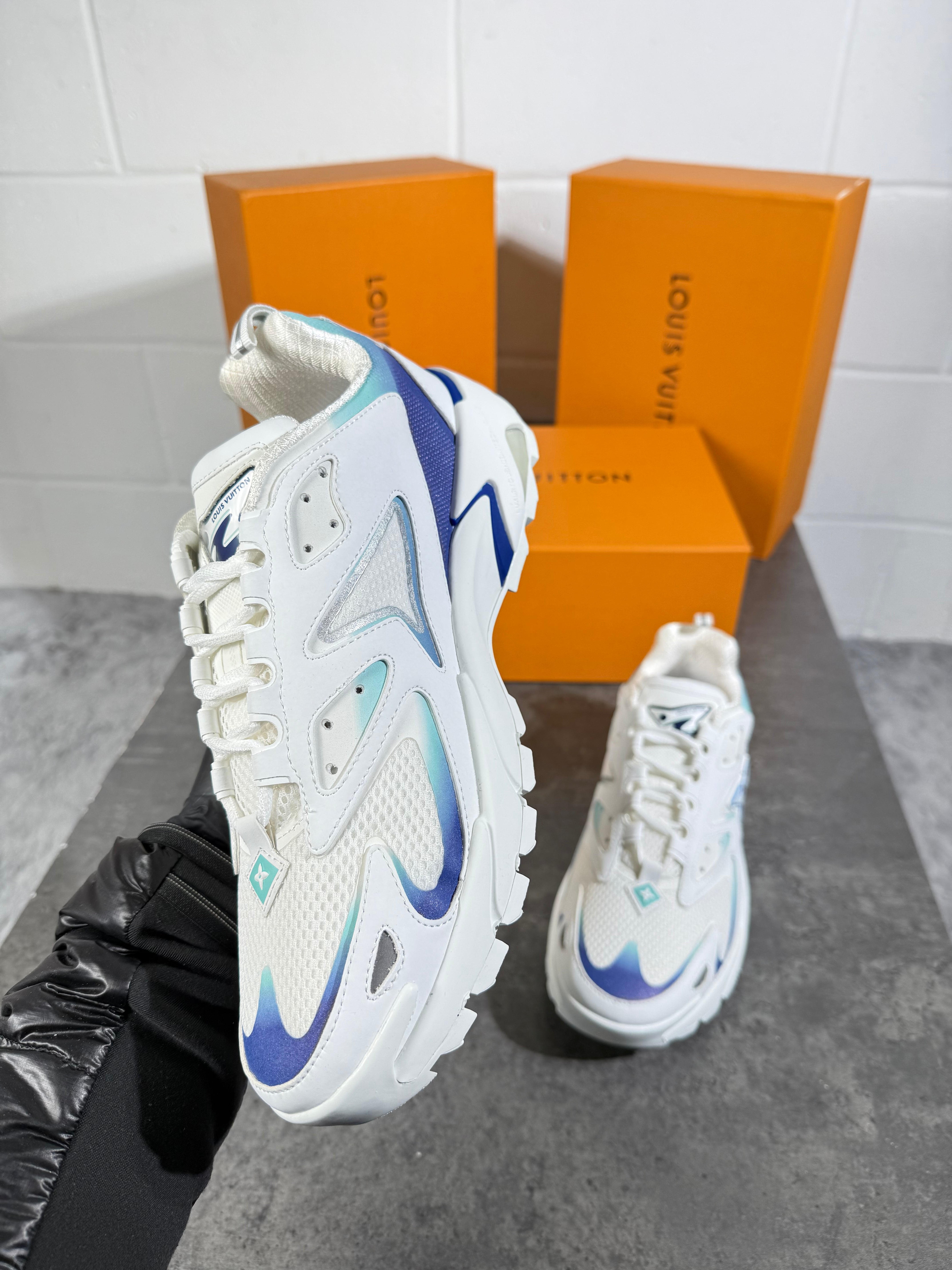 Lv tactics white n blue