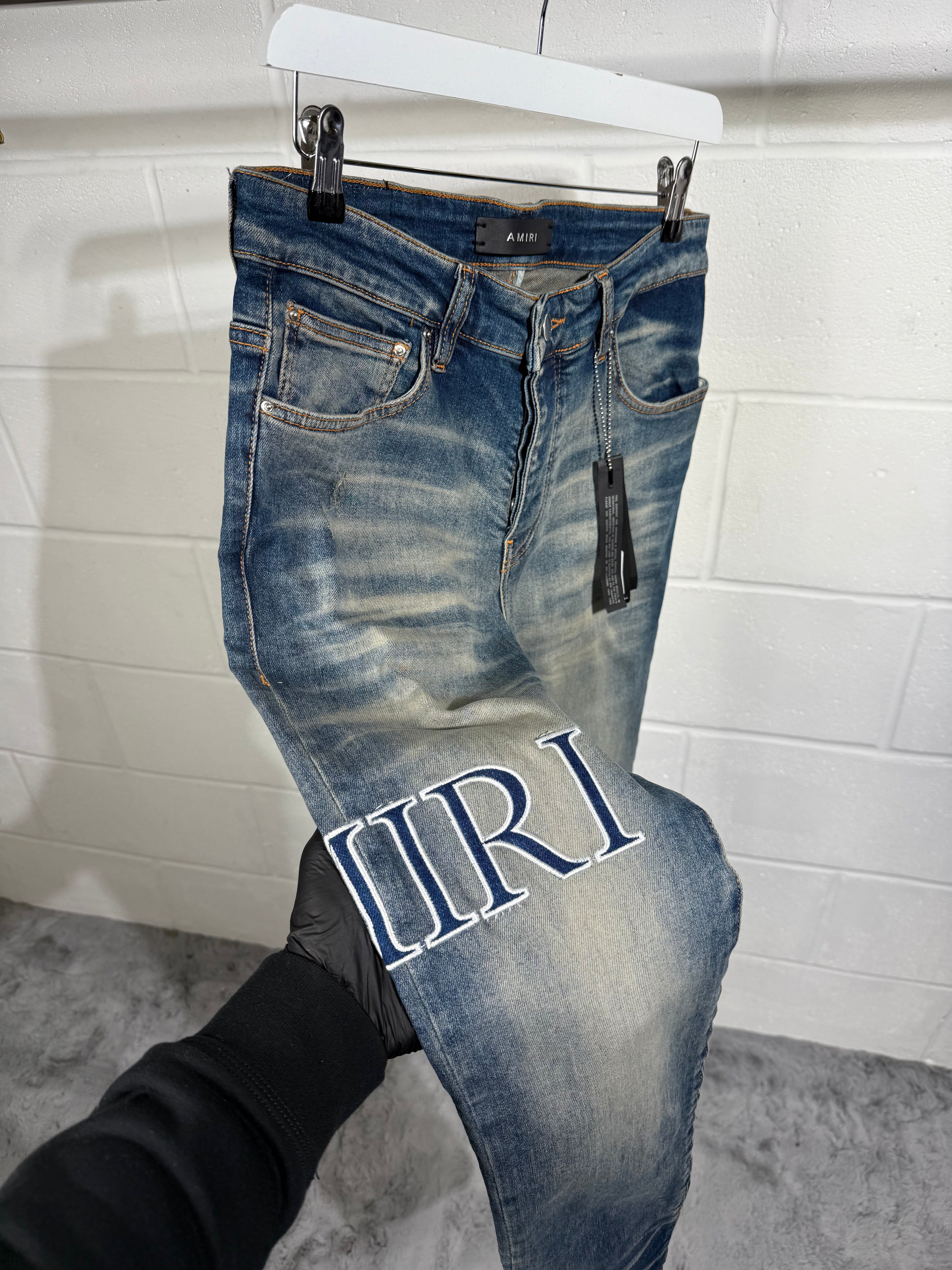 AMIR LOGO JEANS